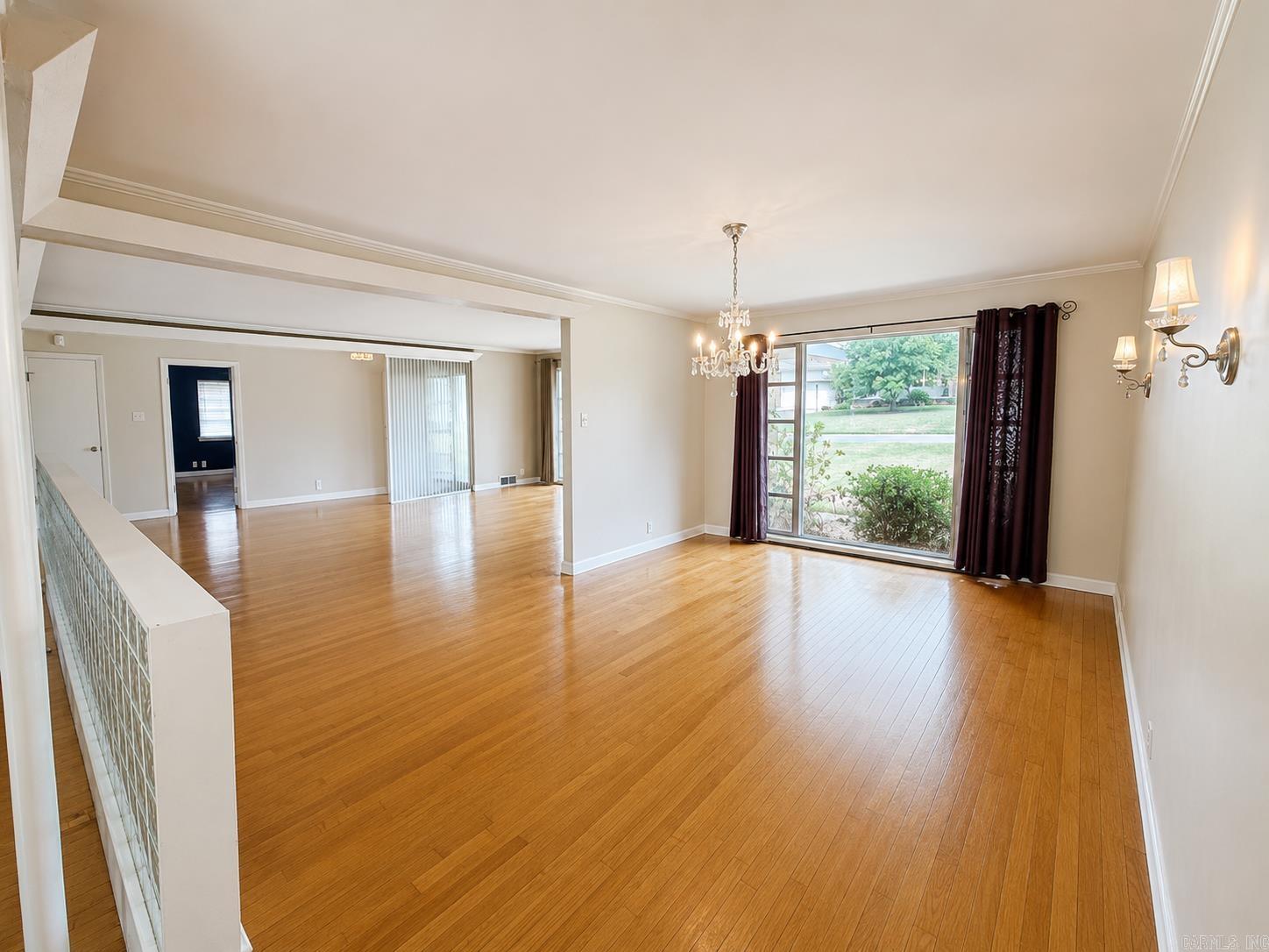 508 W A Avenue Property Photo 2