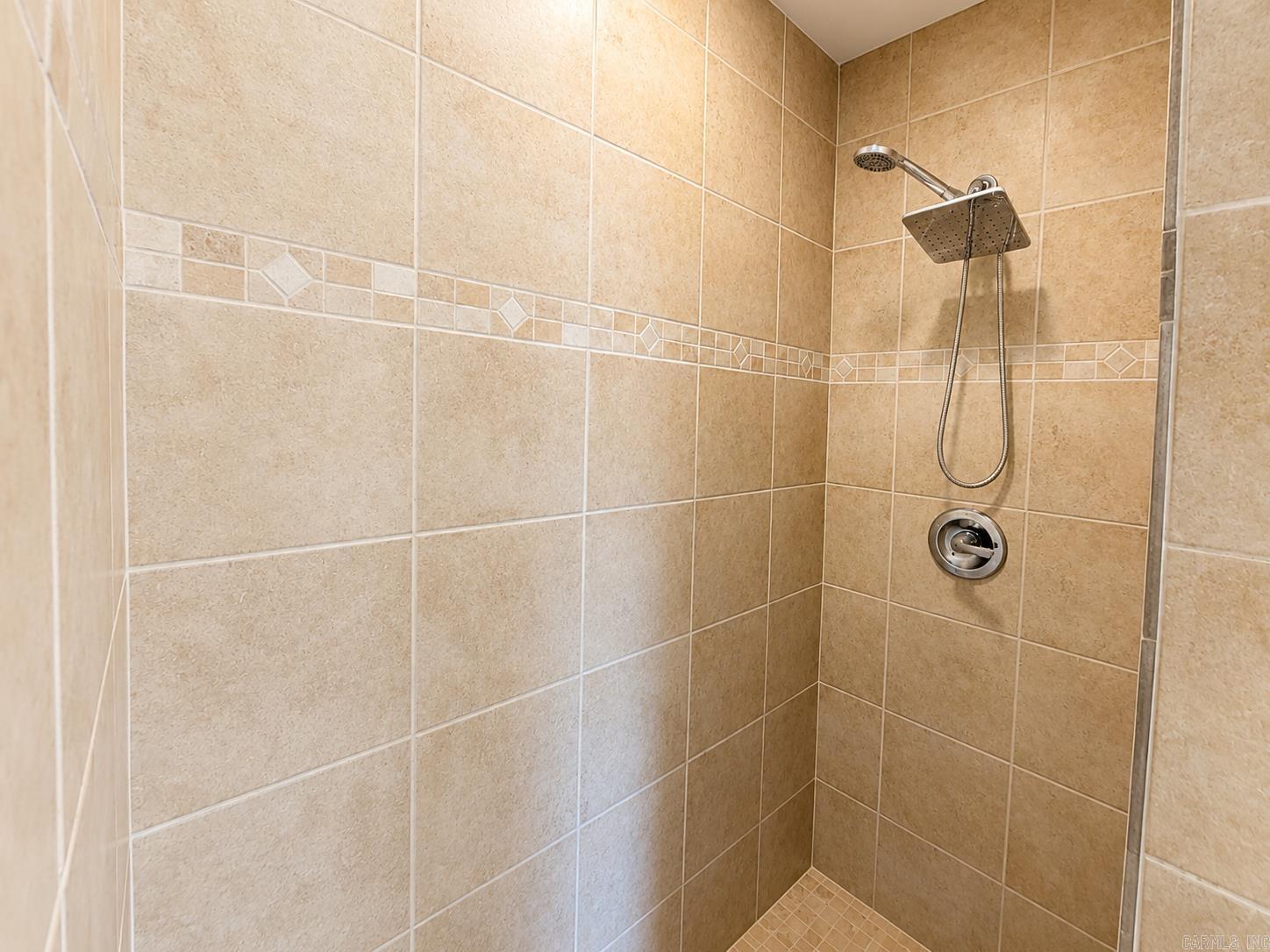 508 W A Avenue Property Photo 17