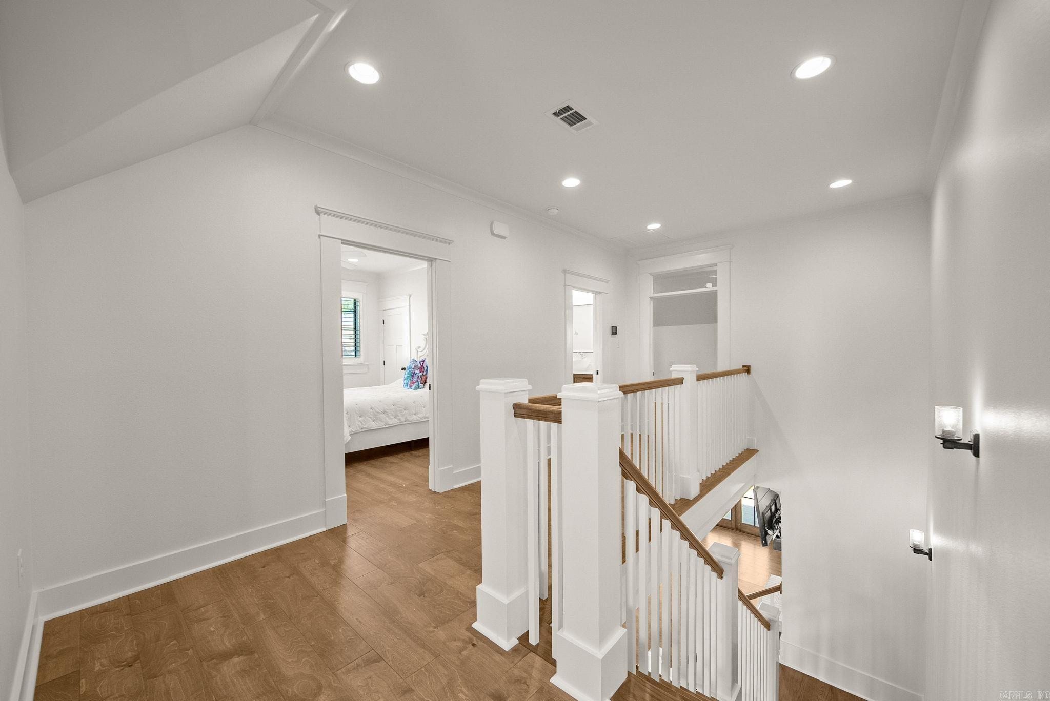160 Manitou Drive Property Photo 34