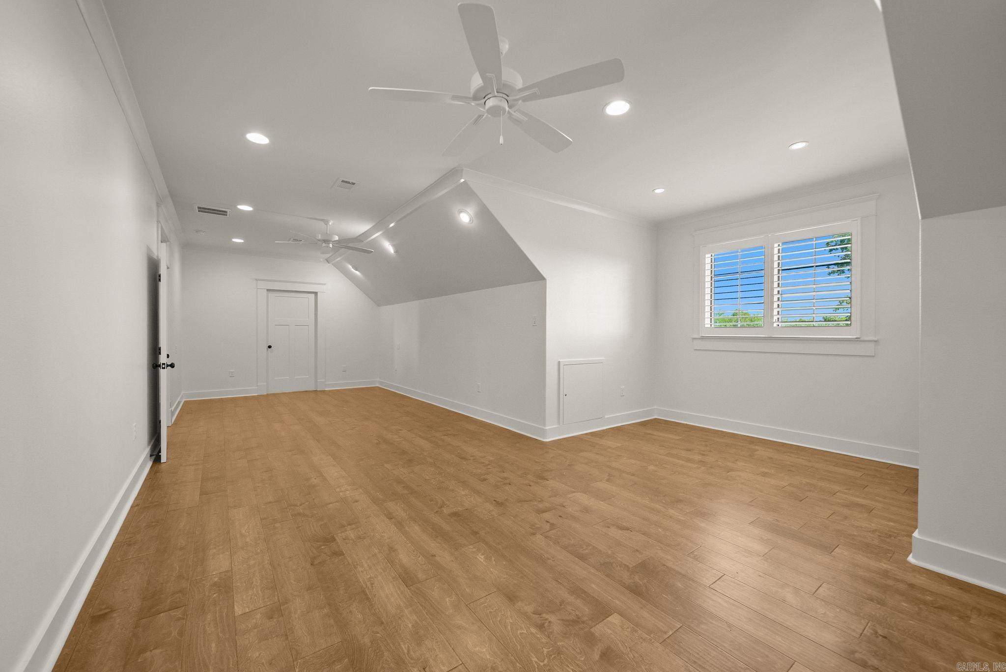 160 Manitou Drive Property Photo 40