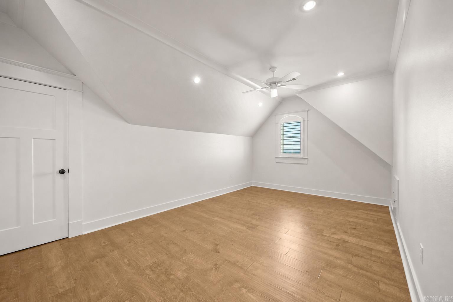 160 Manitou Drive Property Photo 41