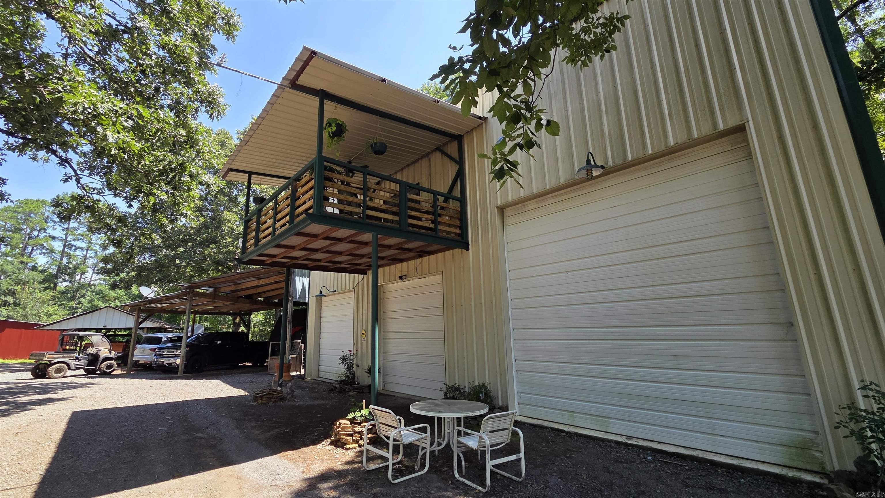 5217 Burnt Rigde Road Property Photo 1
