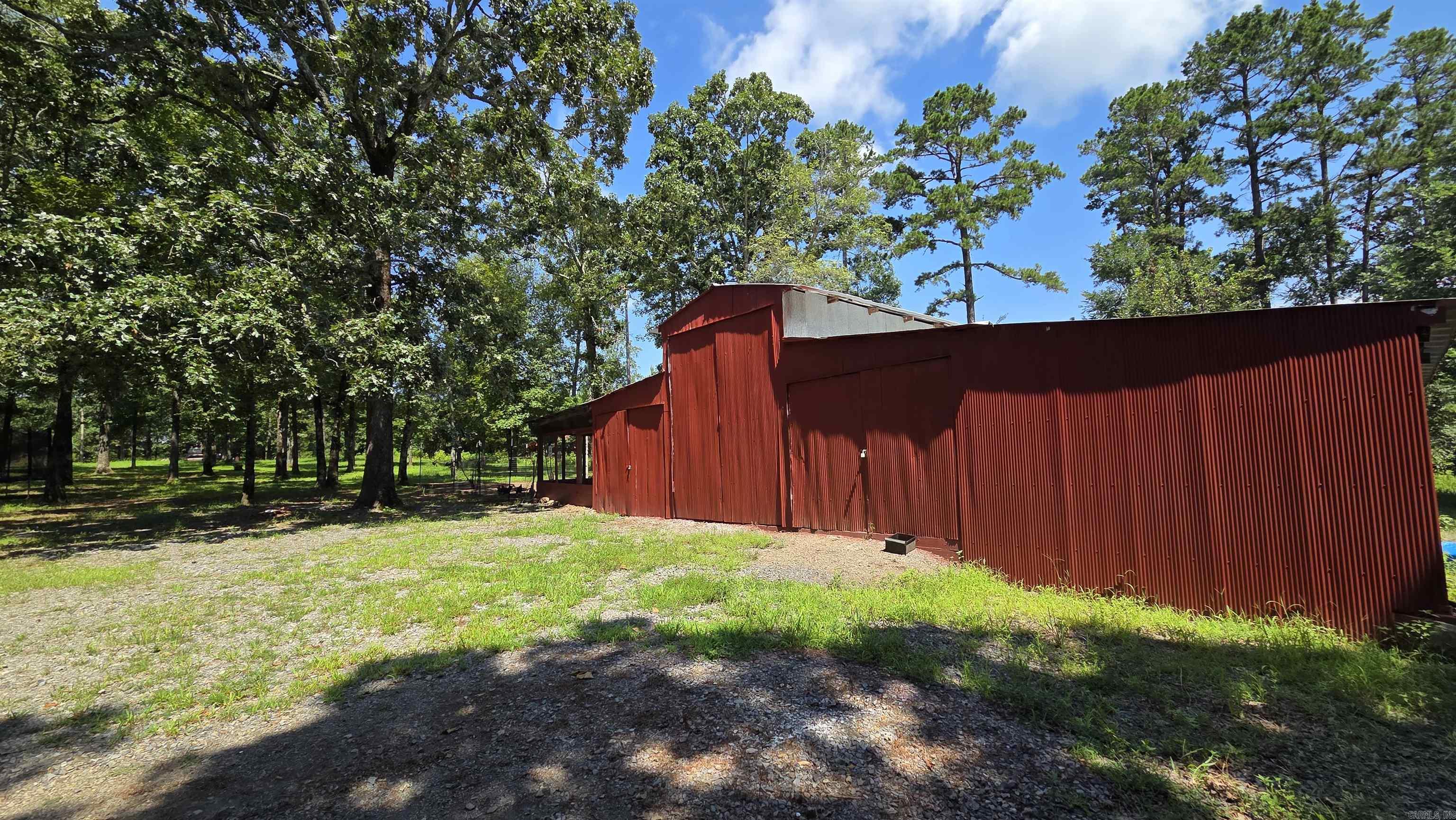 5217 Burnt Rigde Road Property Photo 2