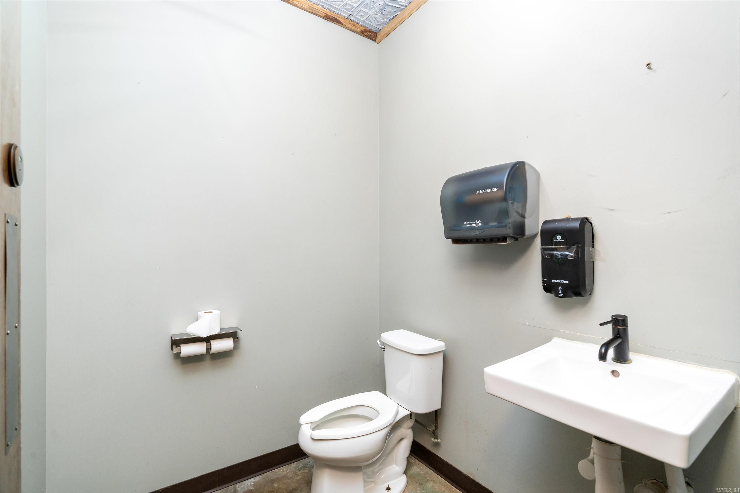 220 Minorca Road Property Photo 24