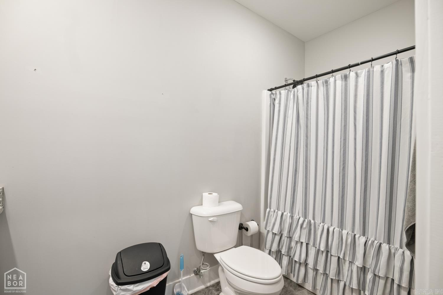 119 East Hills Property Photo 17