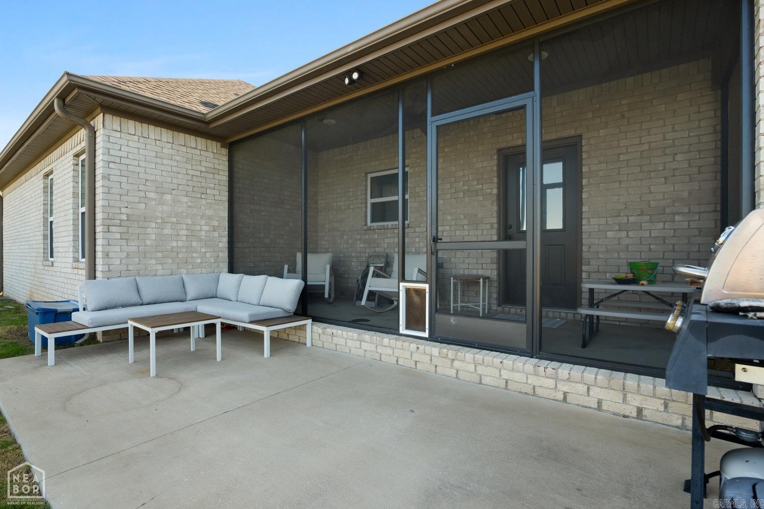 119 East Hills Property Photo 20