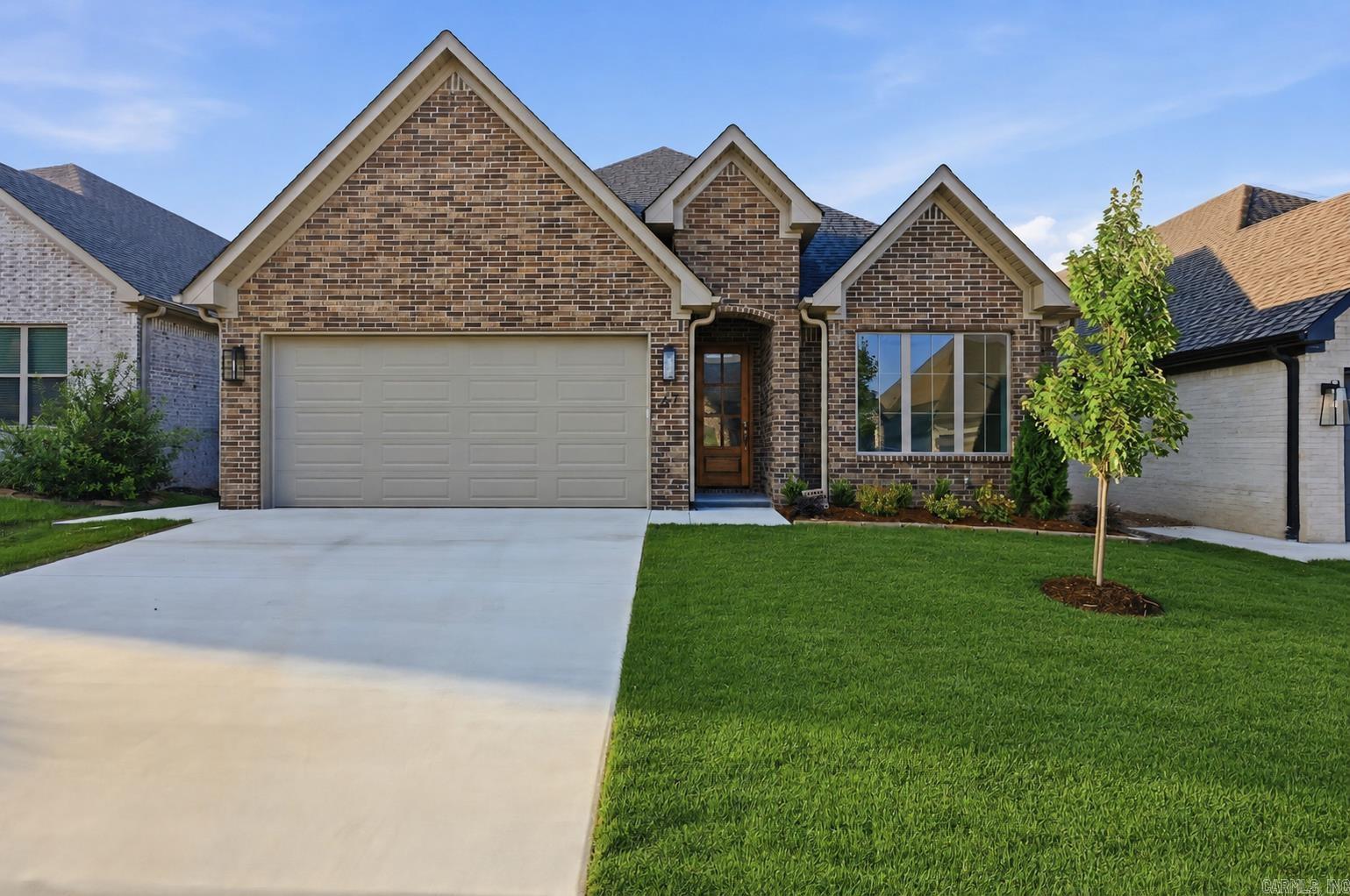 67 Copper Circle Property Photo 1