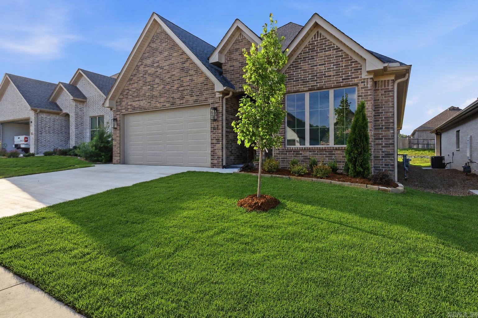 67 Copper Circle Property Photo 2