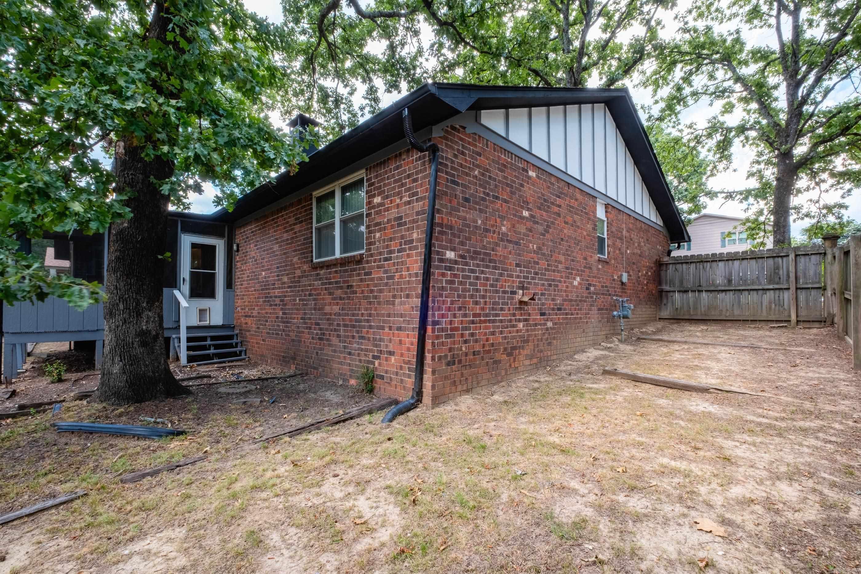 609 Beaconsfield Road Property Photo 8