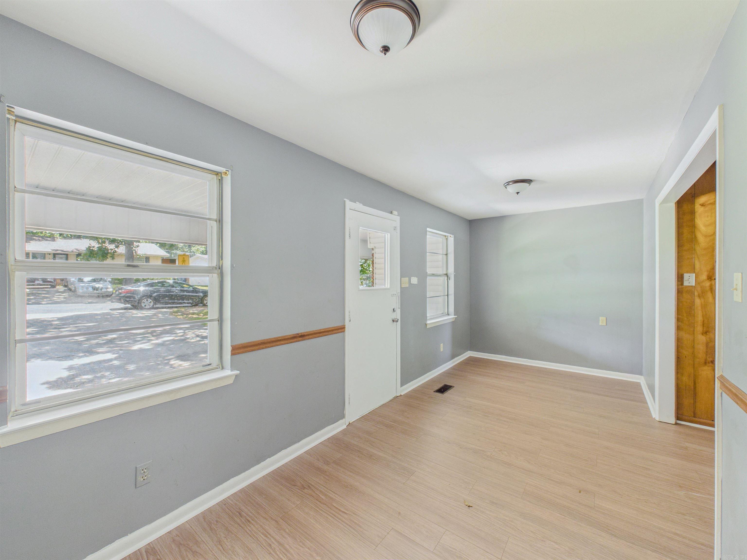 5 Cliffwood Circle Property Photo 6
