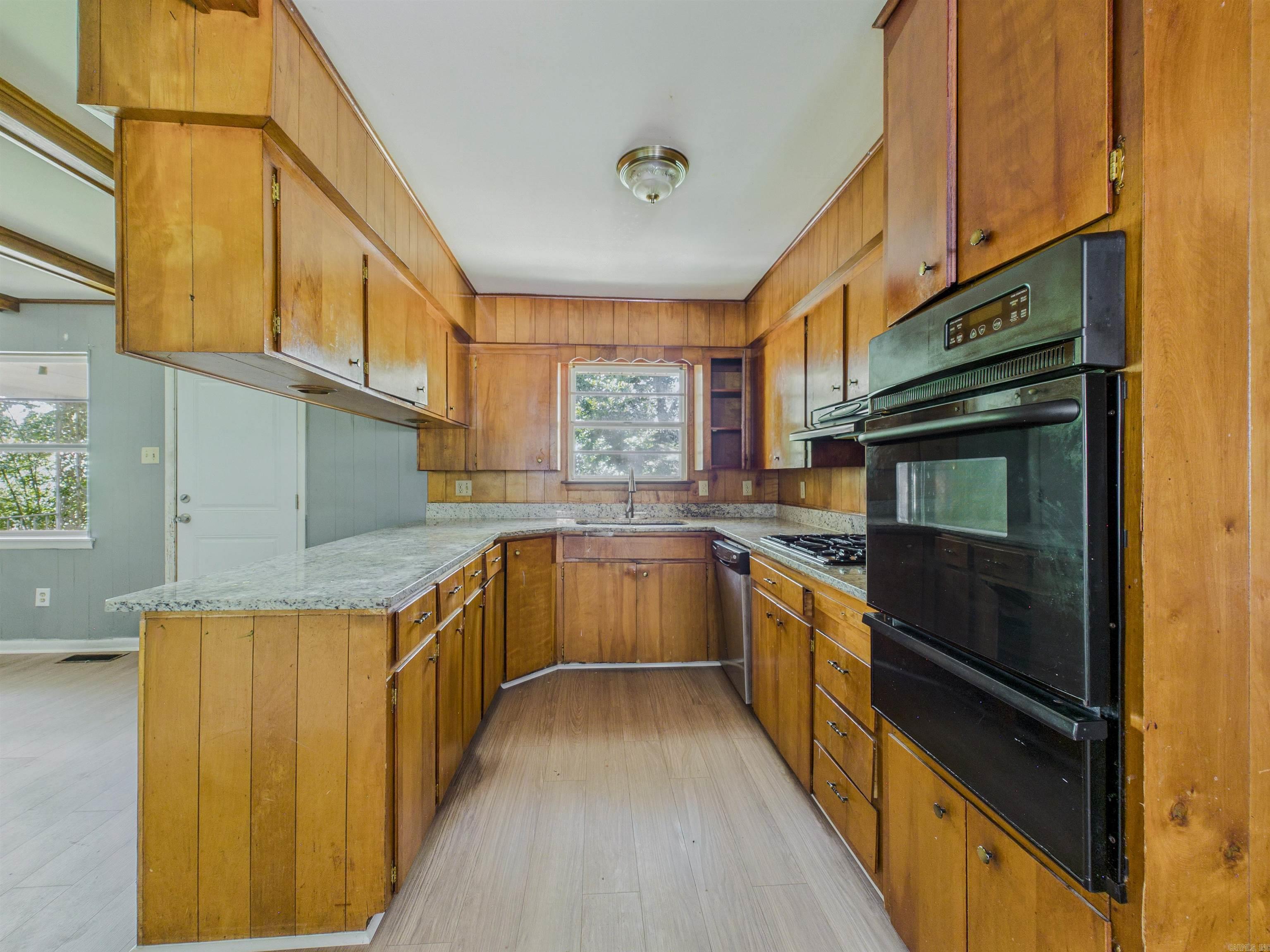 5 Cliffwood Circle Property Photo 8