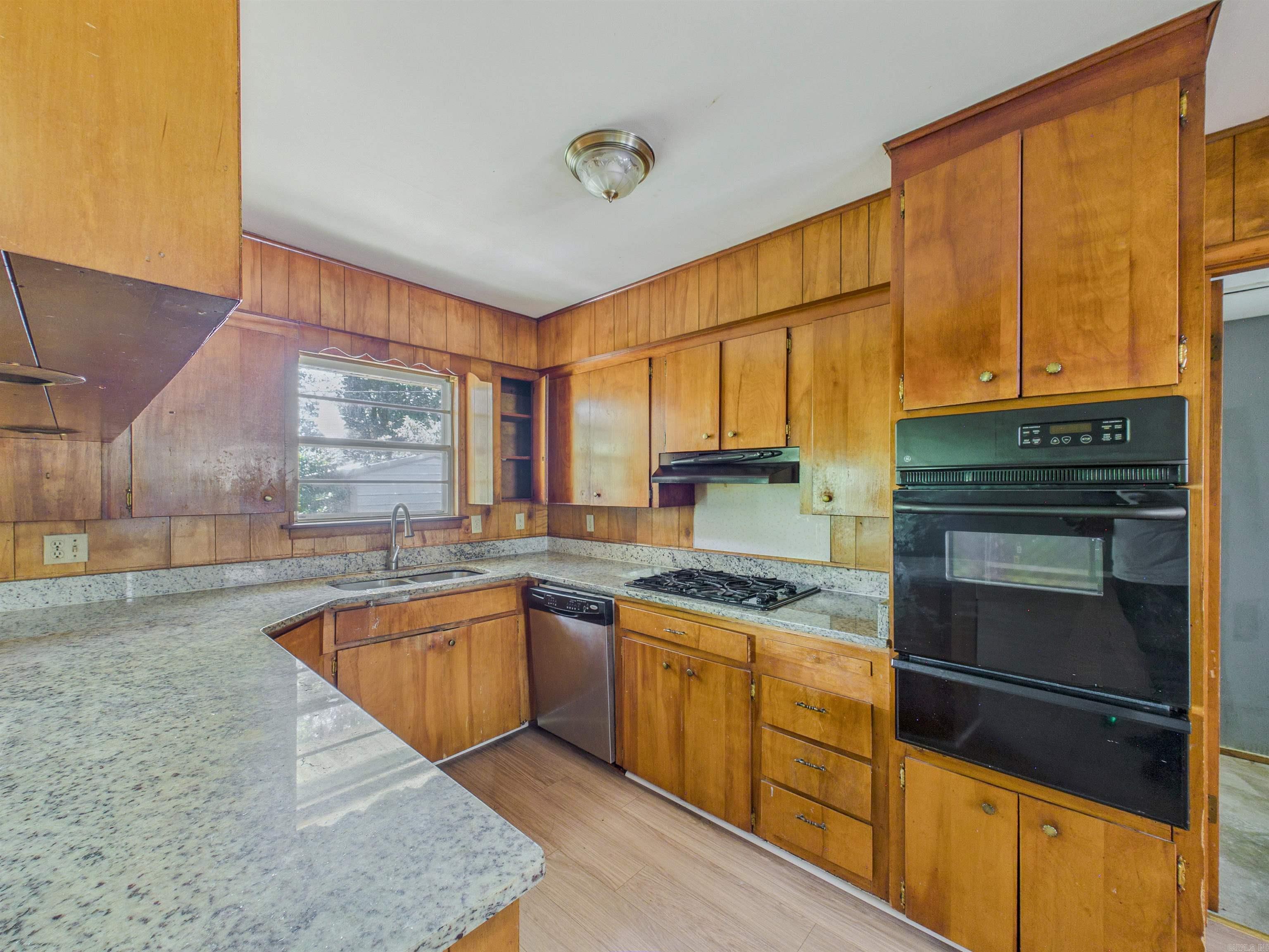 5 Cliffwood Circle Property Photo 9