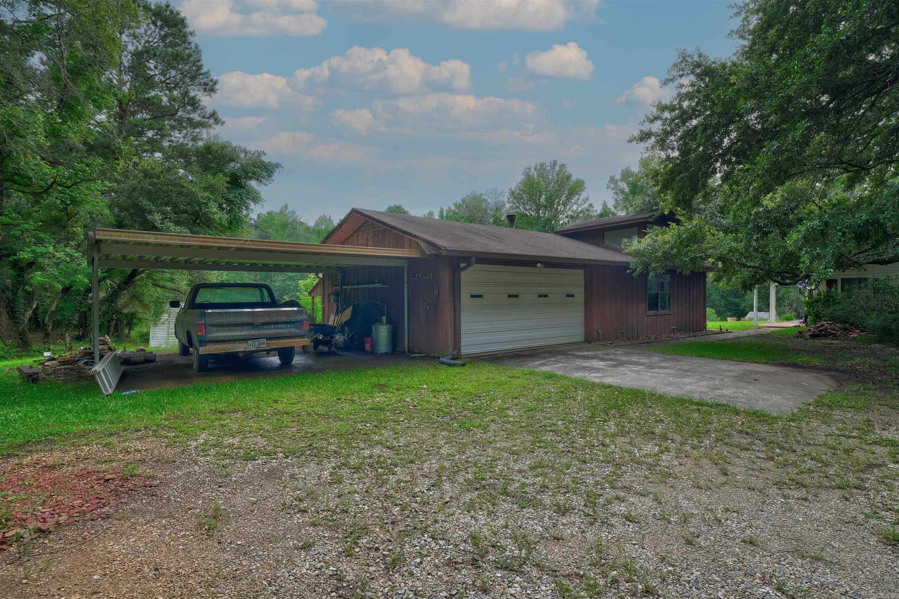 1869 E Stateline Rd Property Photo 4
