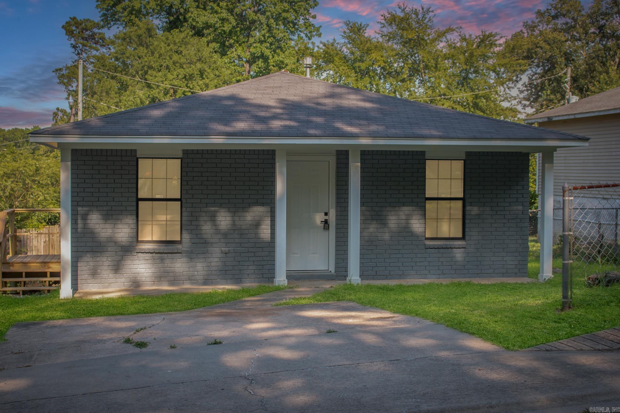 3703 Boyd Property Photo 1