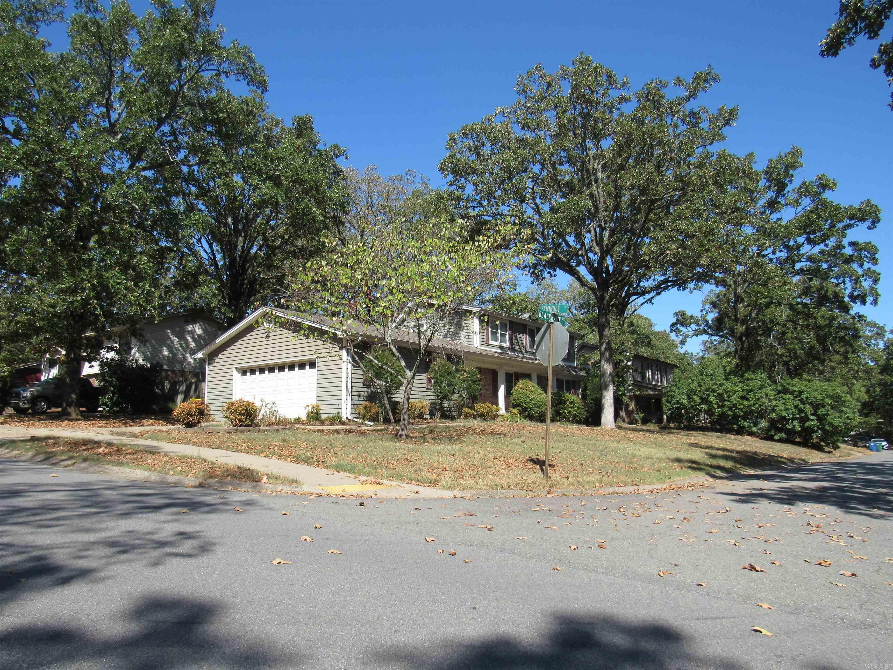 6201 Blackhawk Dr Property Photo 2