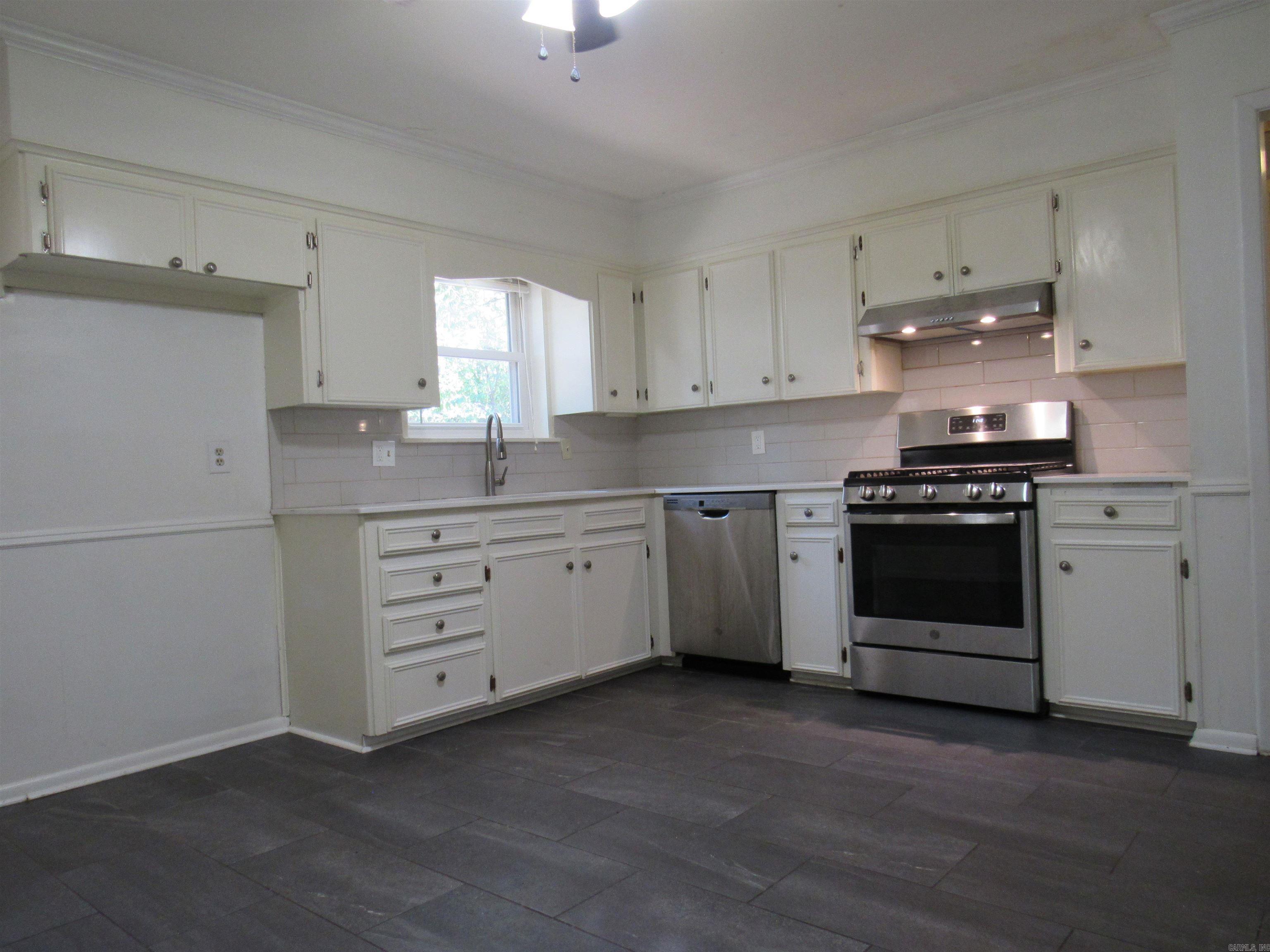6201 Blackhawk Dr Property Photo 16