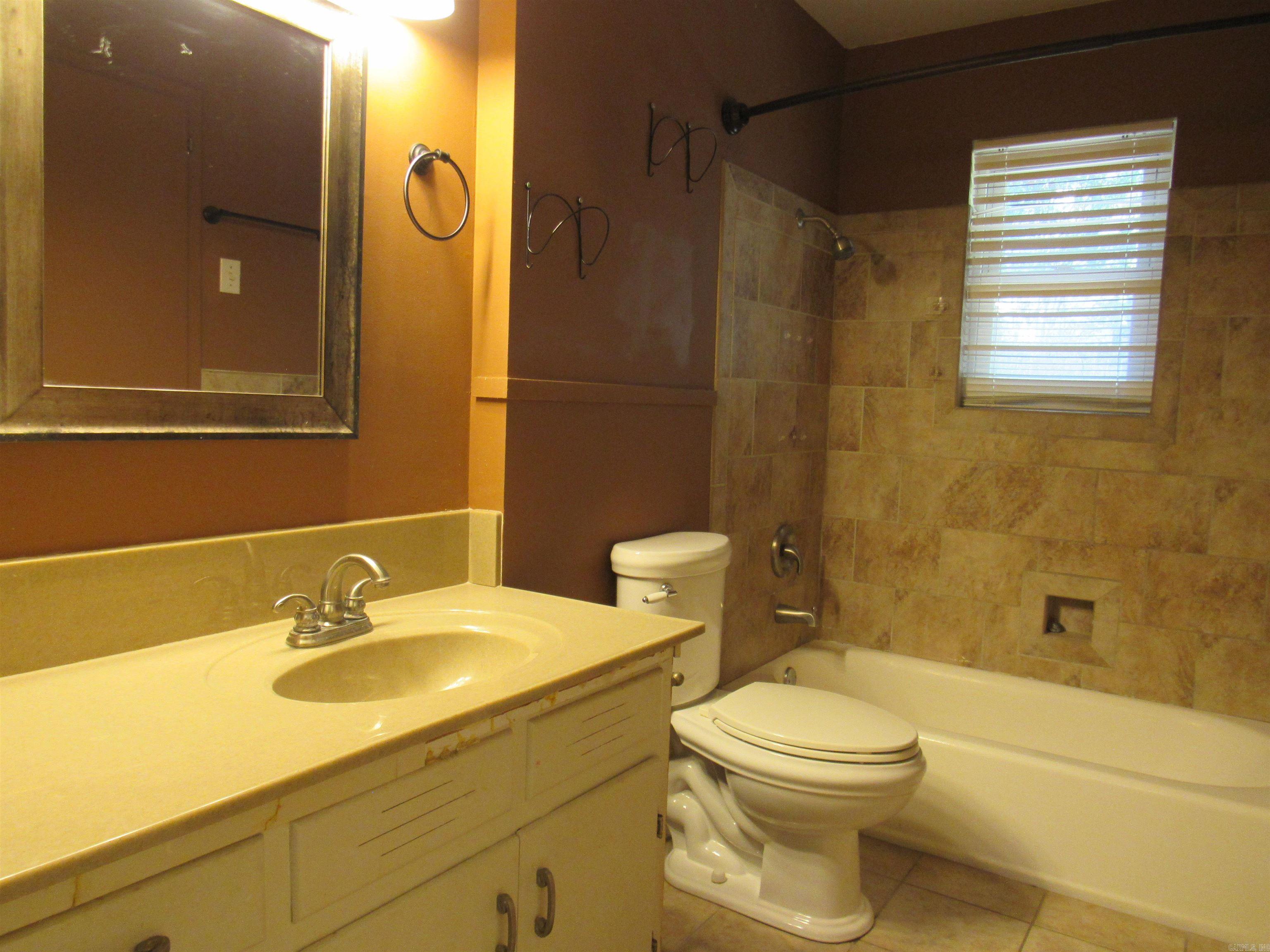 6201 Blackhawk Dr Property Photo 19