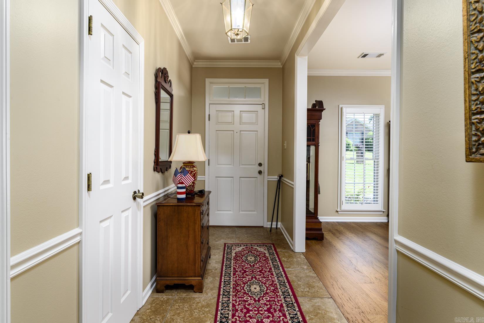 11 Carrollton Ct Property Photo 3