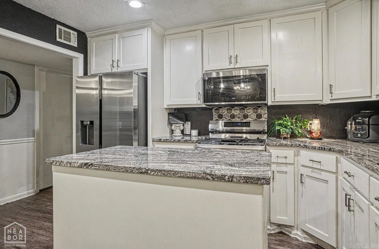 31 La Granja Circle Property Photo 3