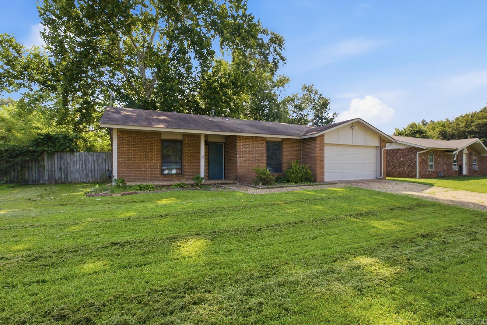 19 Creekridge Circle Property Photo 2
