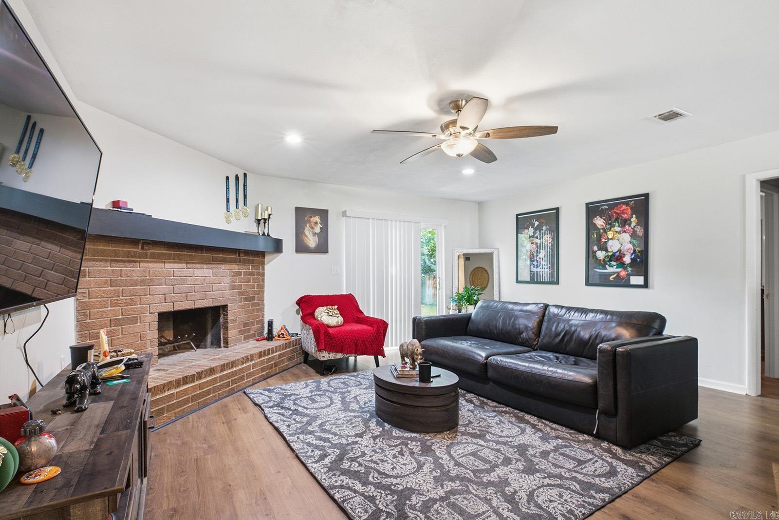 19 Creekridge Circle Property Photo 4