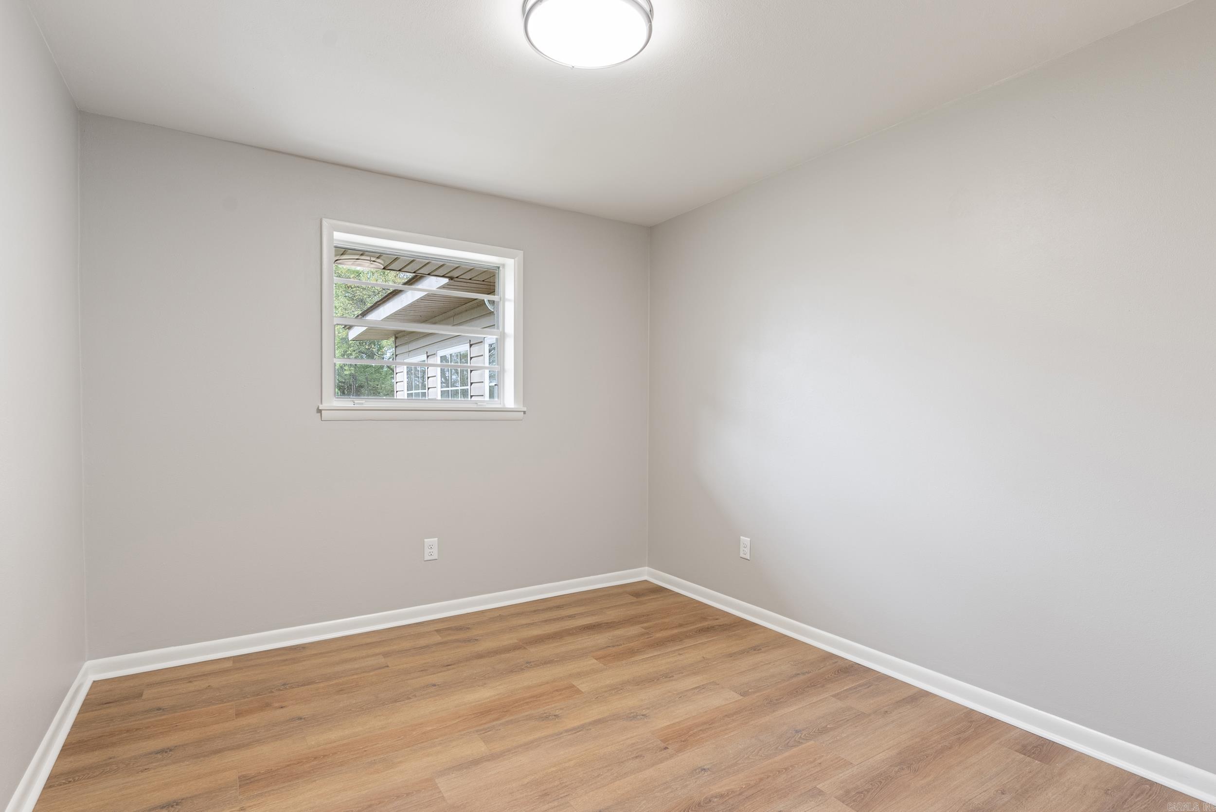 407 E. Holly Street Property Photo 10