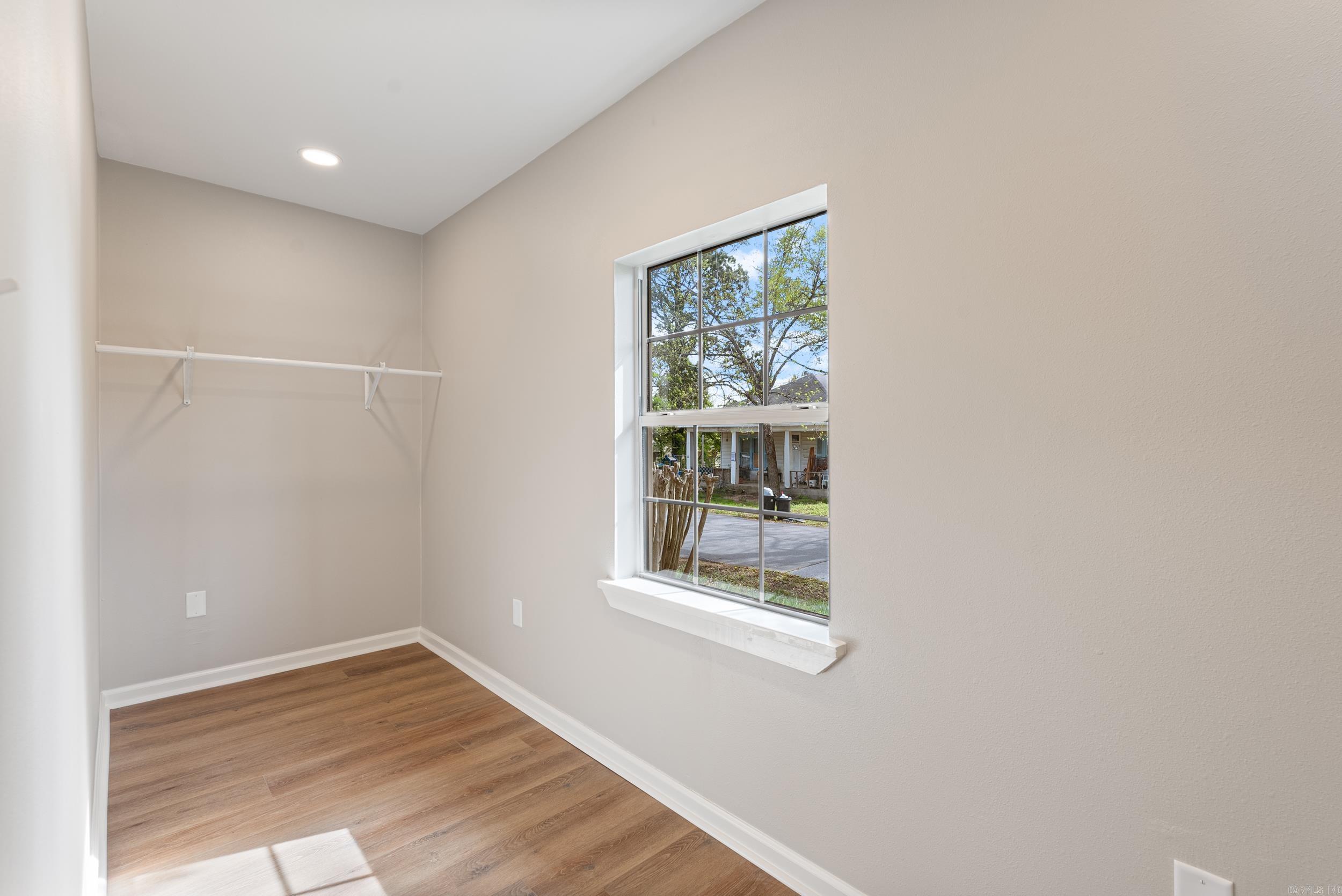 407 E. Holly Street Property Photo 19