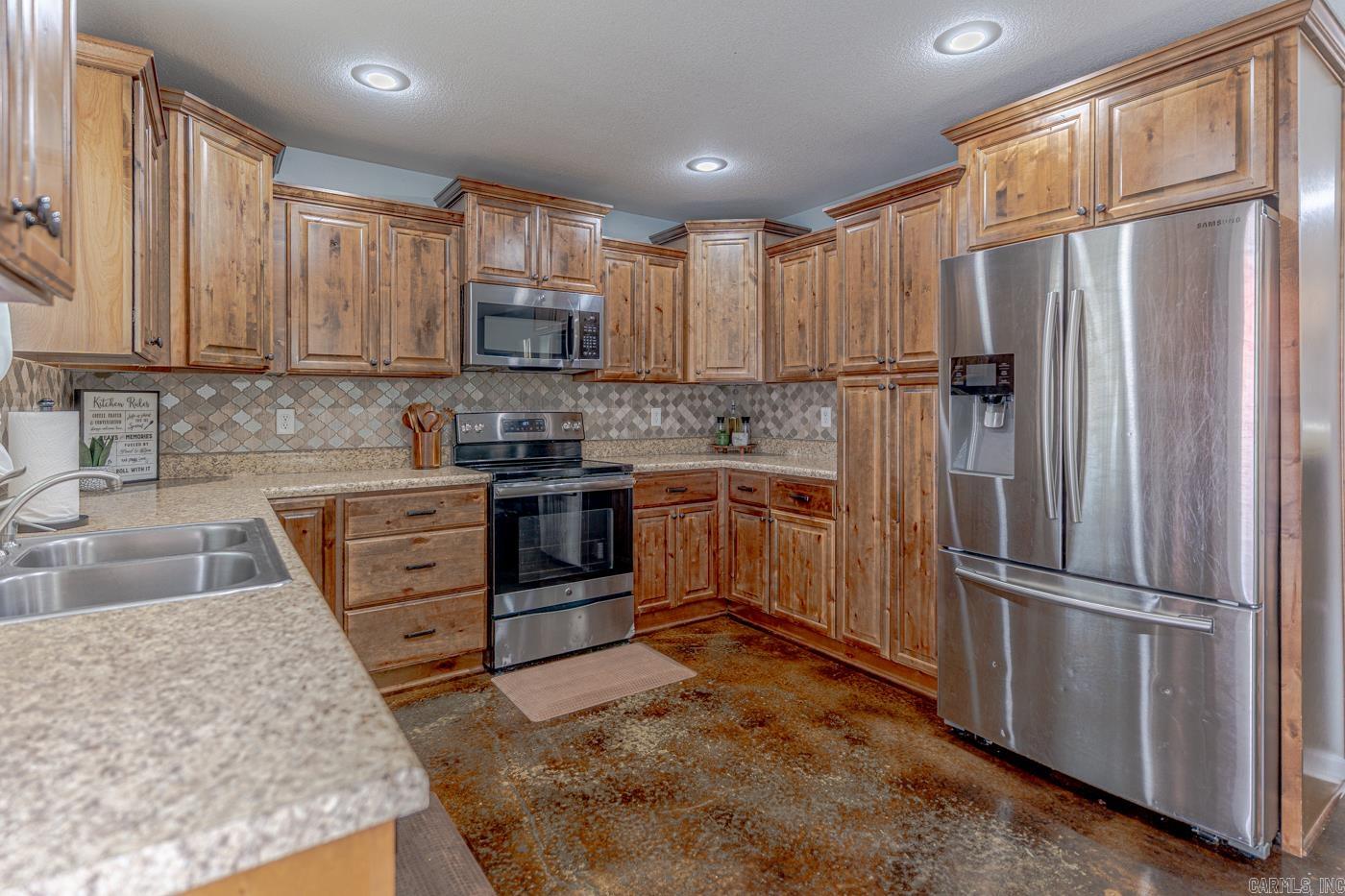 453 Wildwood Pt Property Photo 12