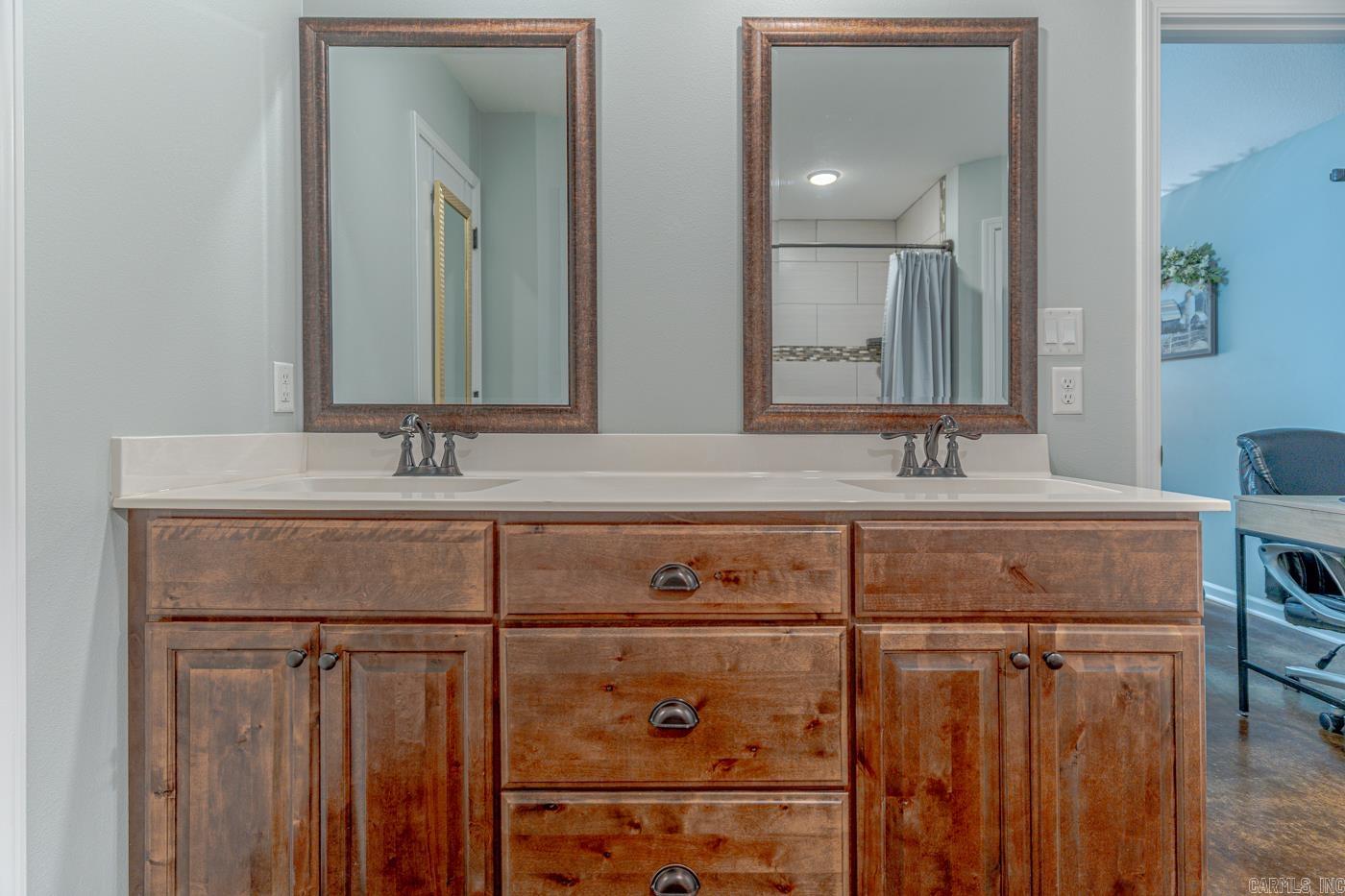 453 Wildwood Pt Property Photo 20