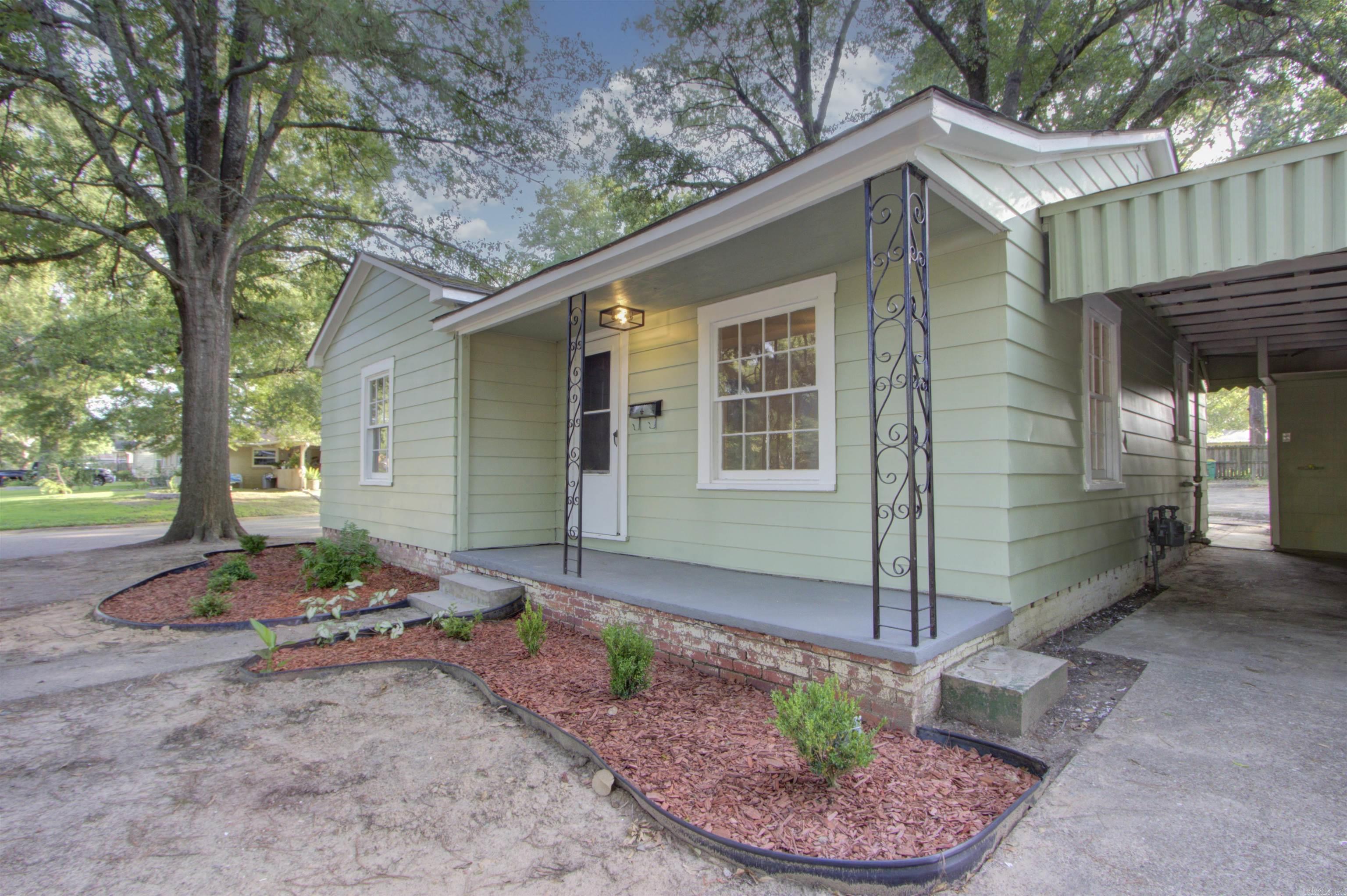 4101 Elizabeth Property Photo 1