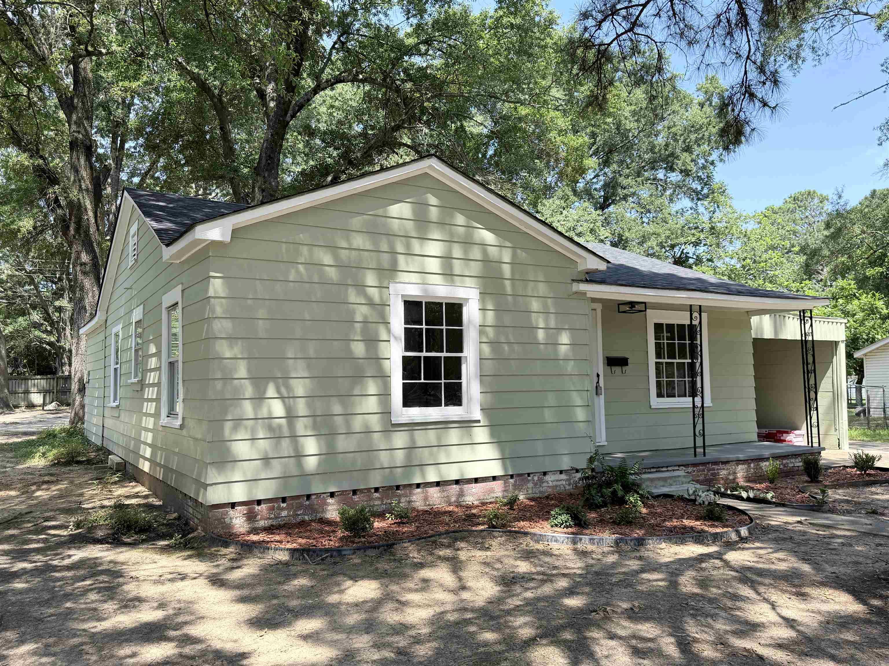 4101 Elizabeth Property Photo 5
