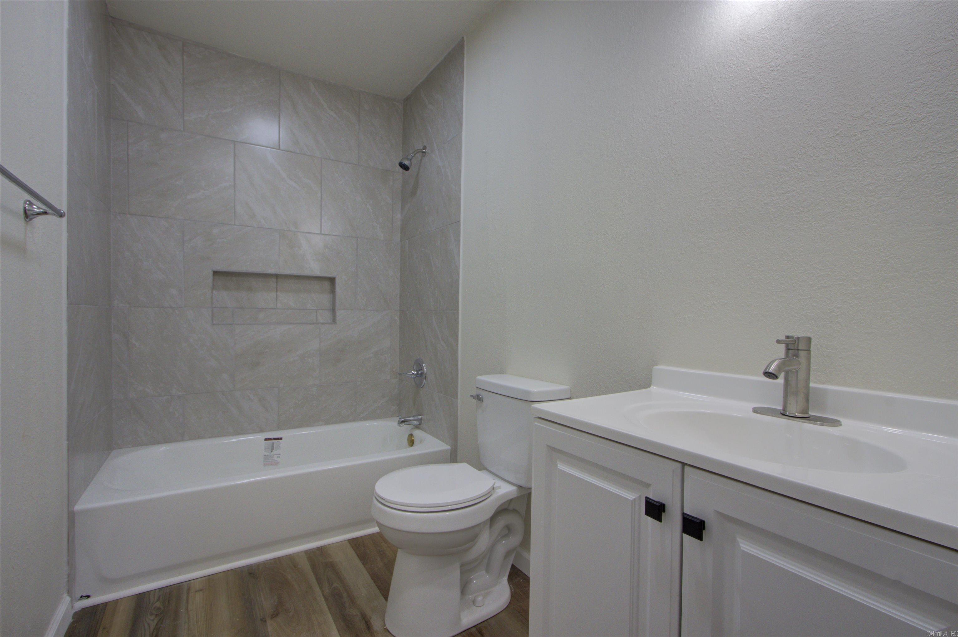 4101 Elizabeth Property Photo 14