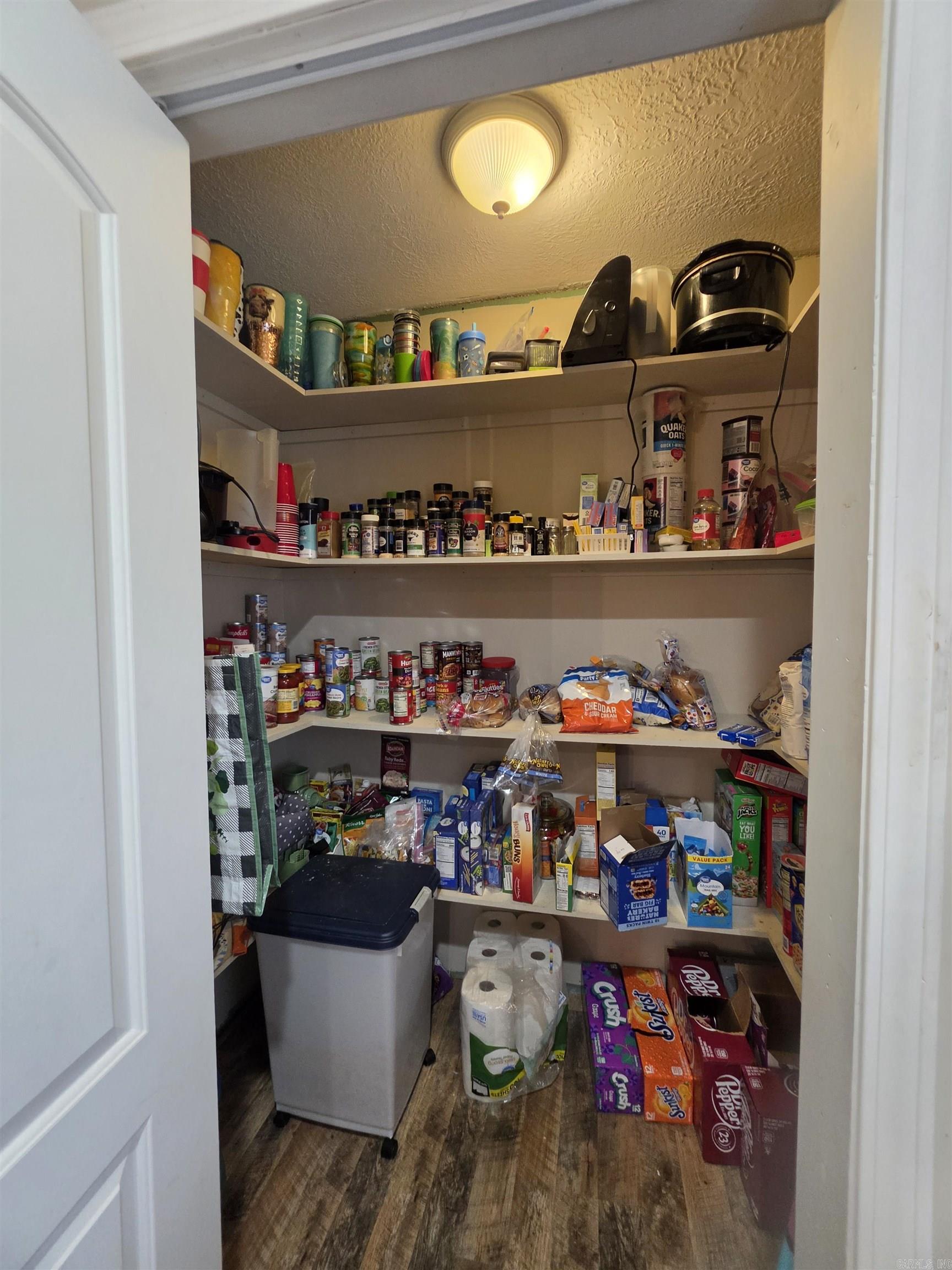 906 Surrey Road Property Photo 38