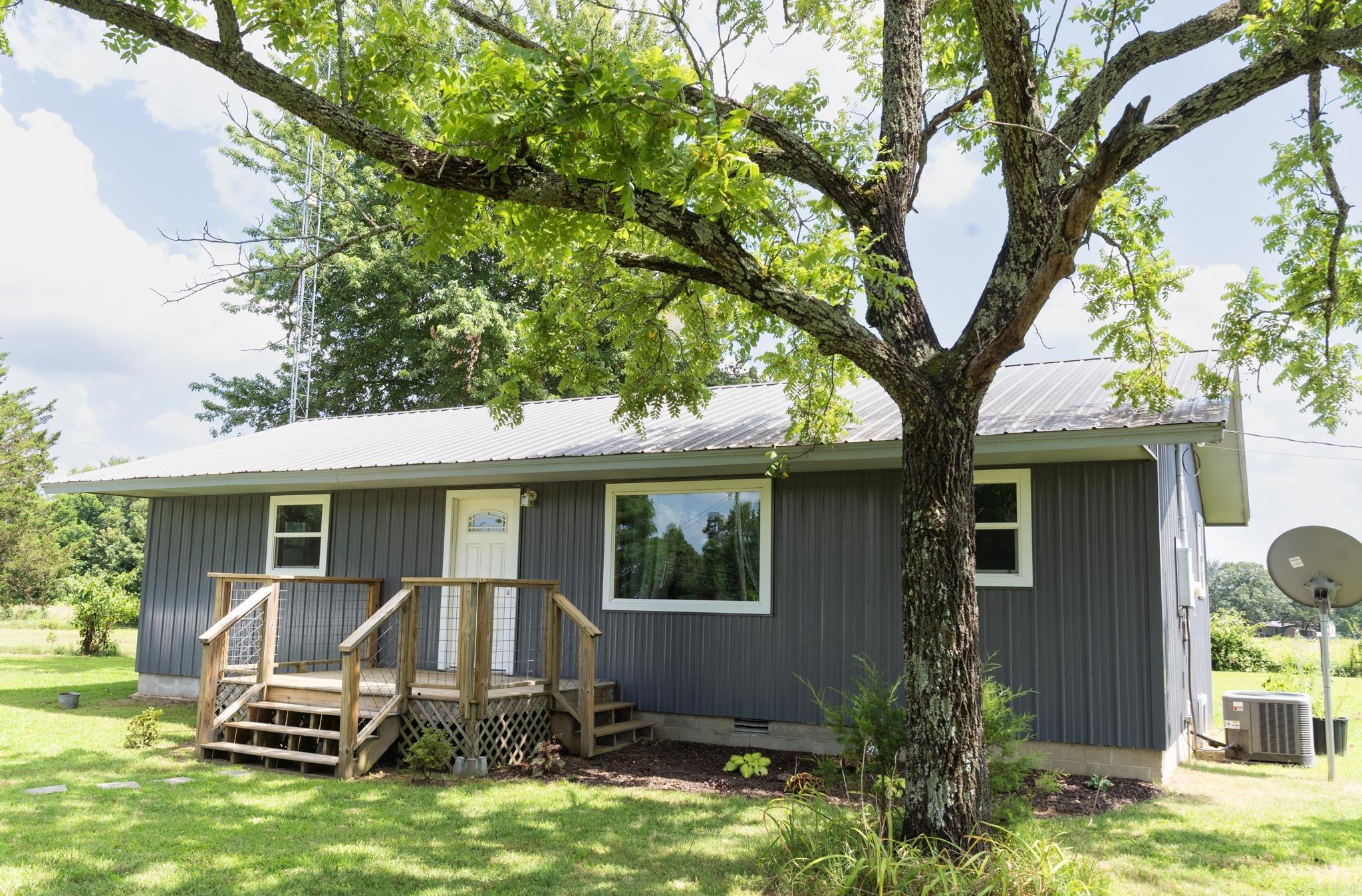 1075 Firehouse Rd Property Photo 15