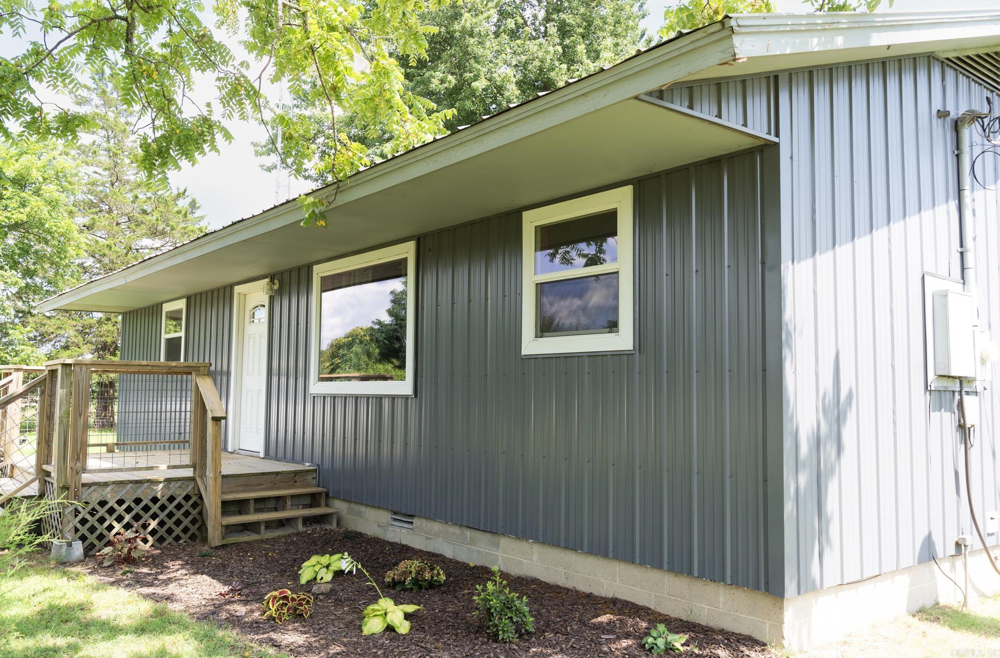 1075 Firehouse Rd Property Photo 16