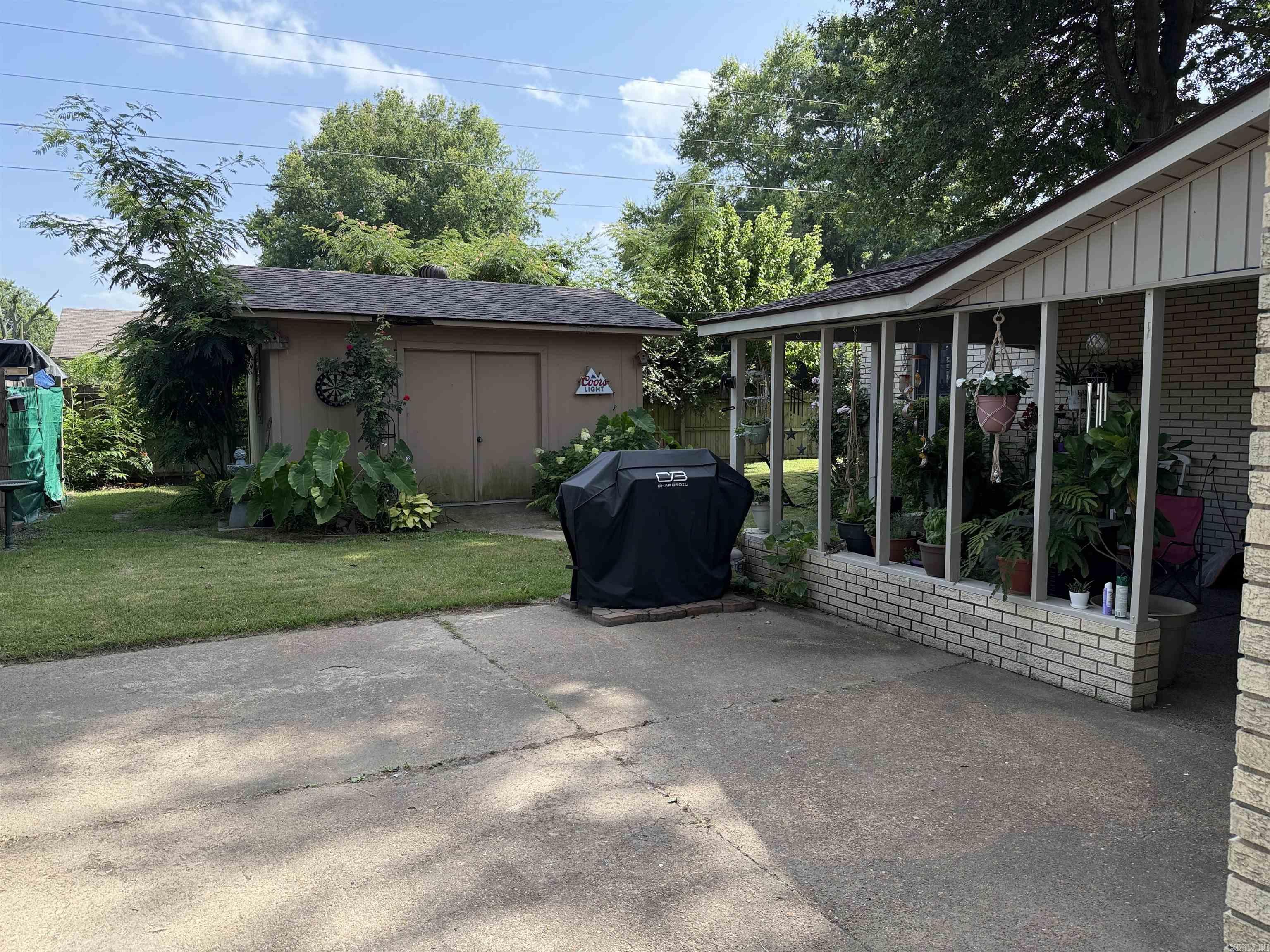 315 Clifton Dr Property Photo 25