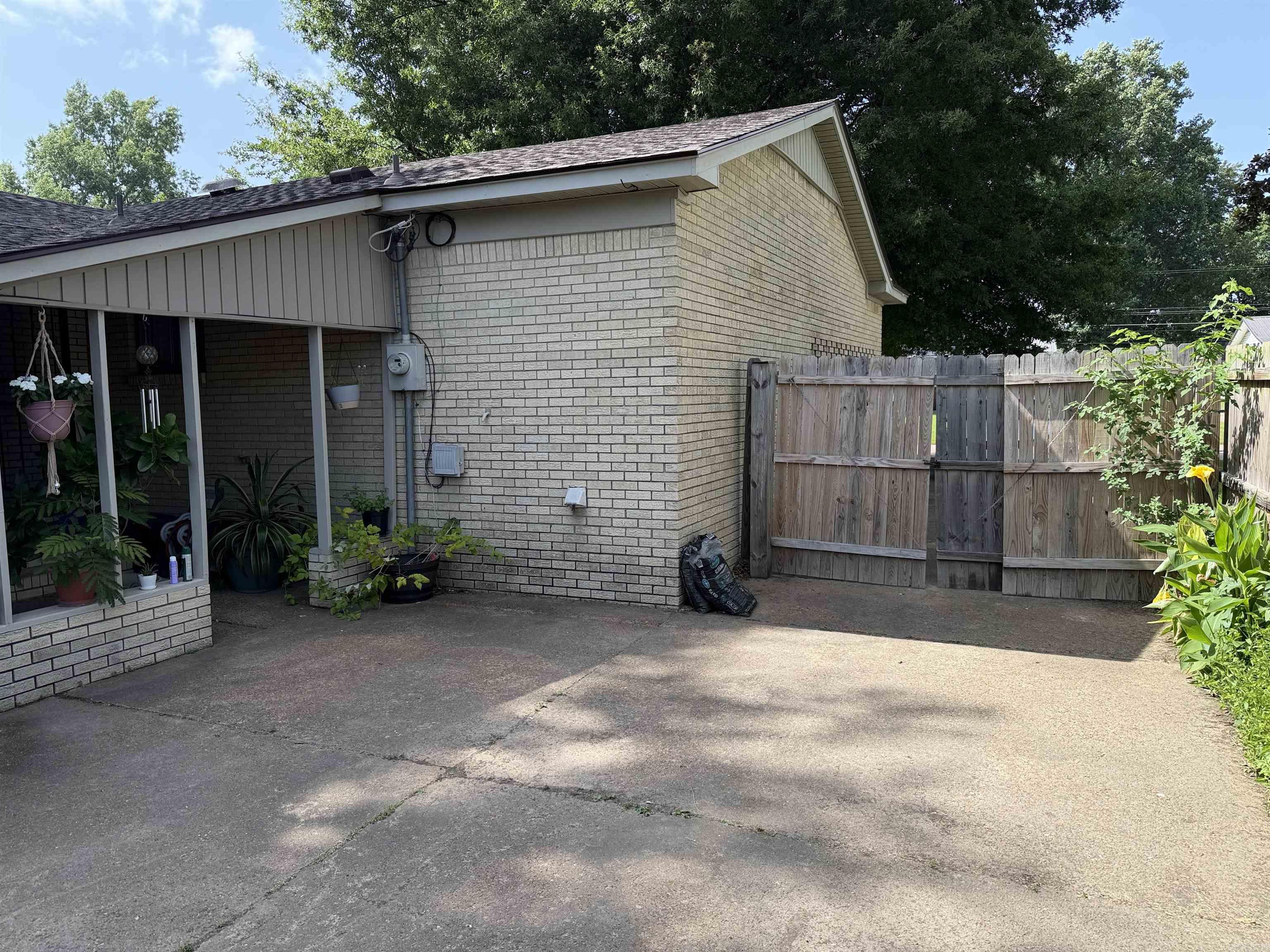 315 Clifton Dr Property Photo 26