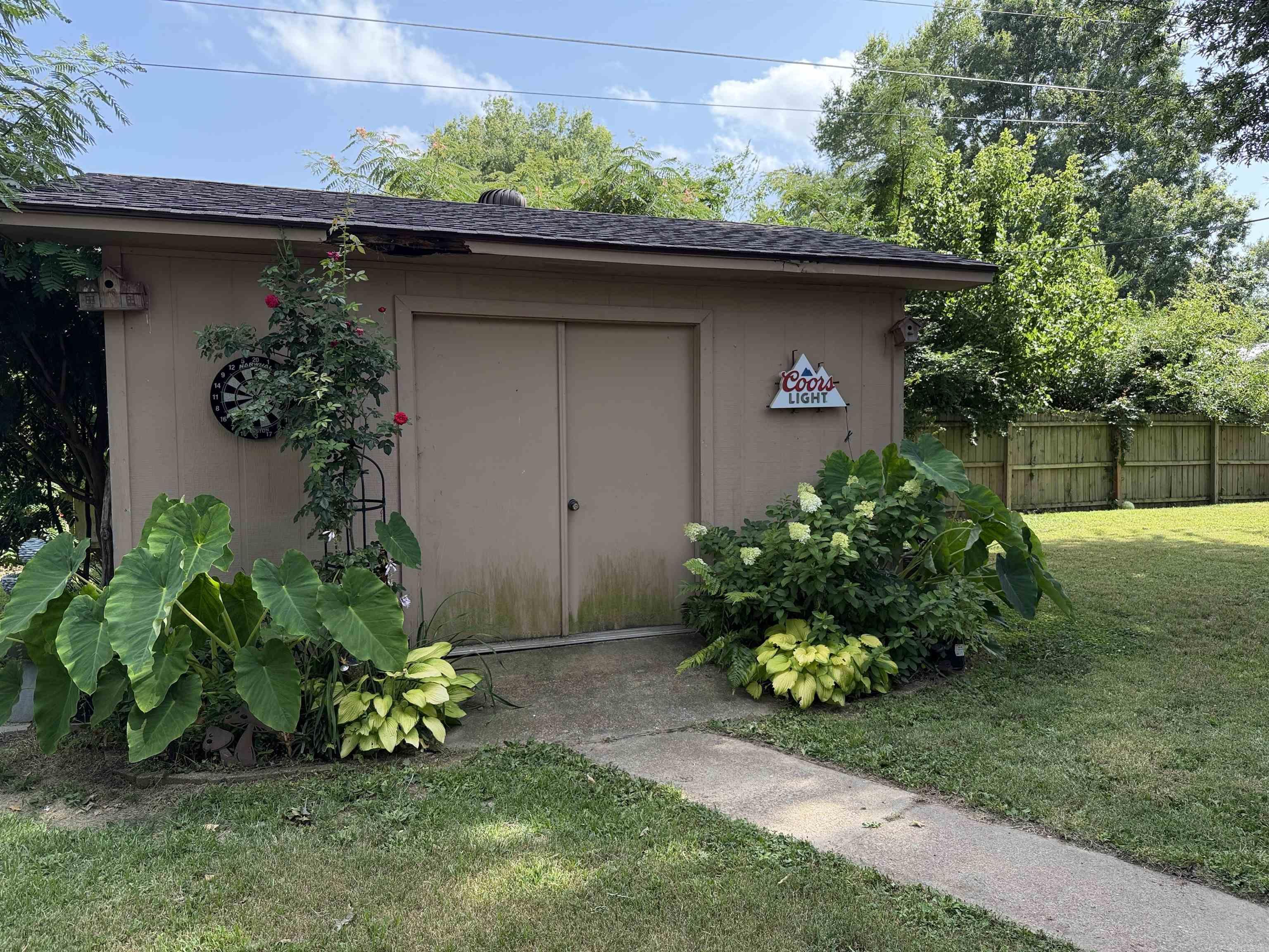 315 Clifton Dr Property Photo 27