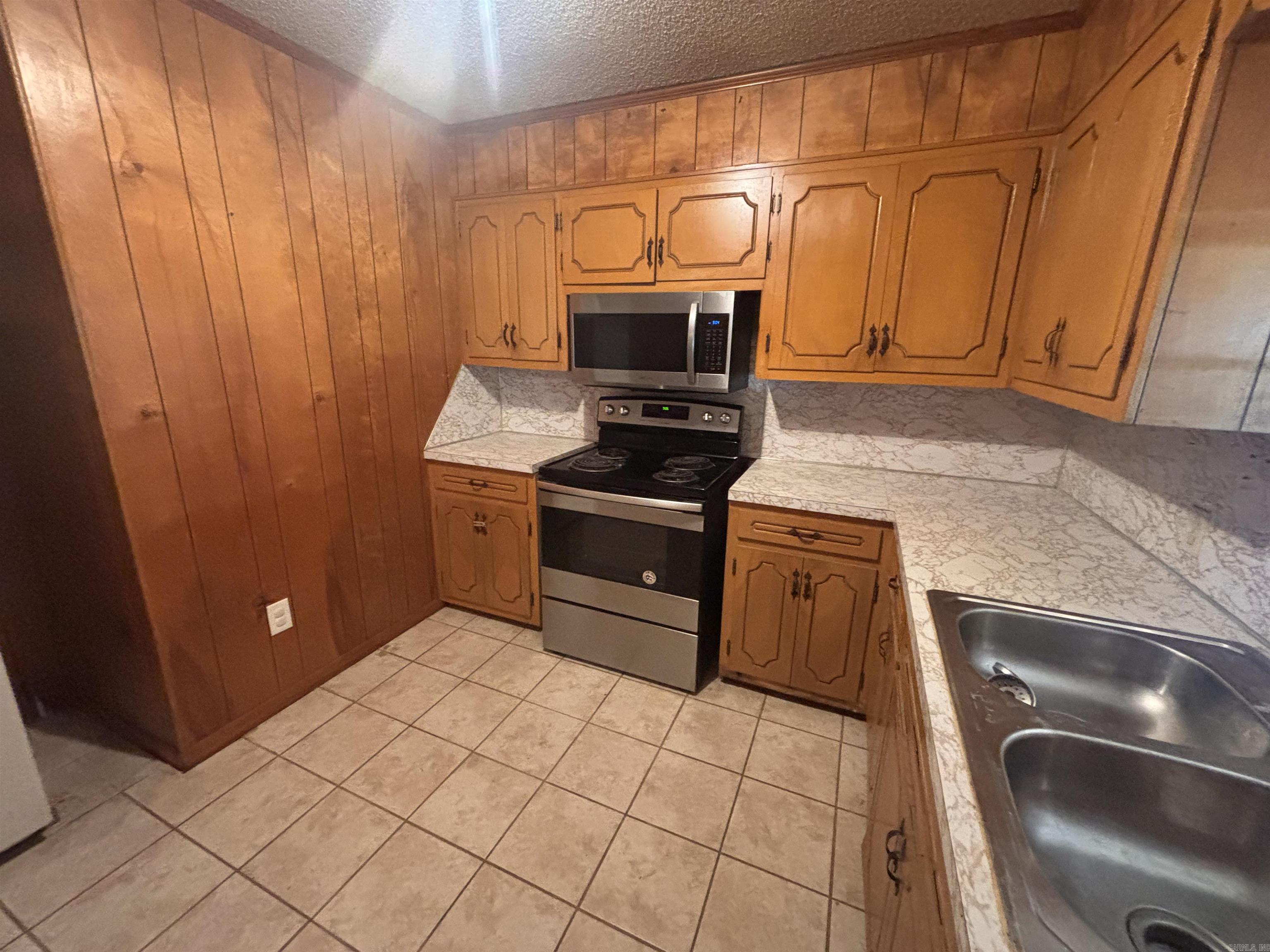 111 Alene Lane Property Photo 9