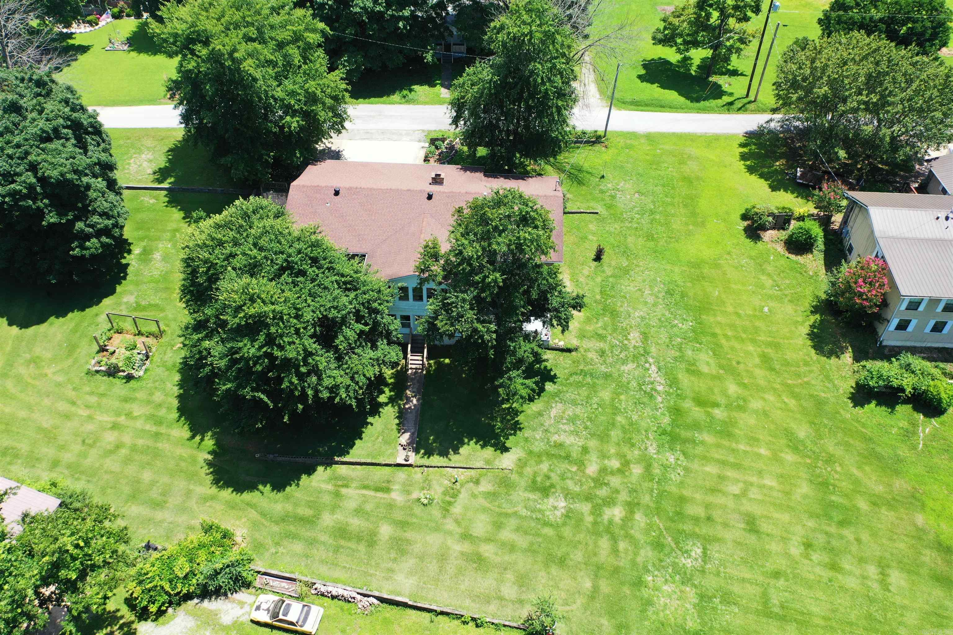 458 Tutt Place Property Photo 7