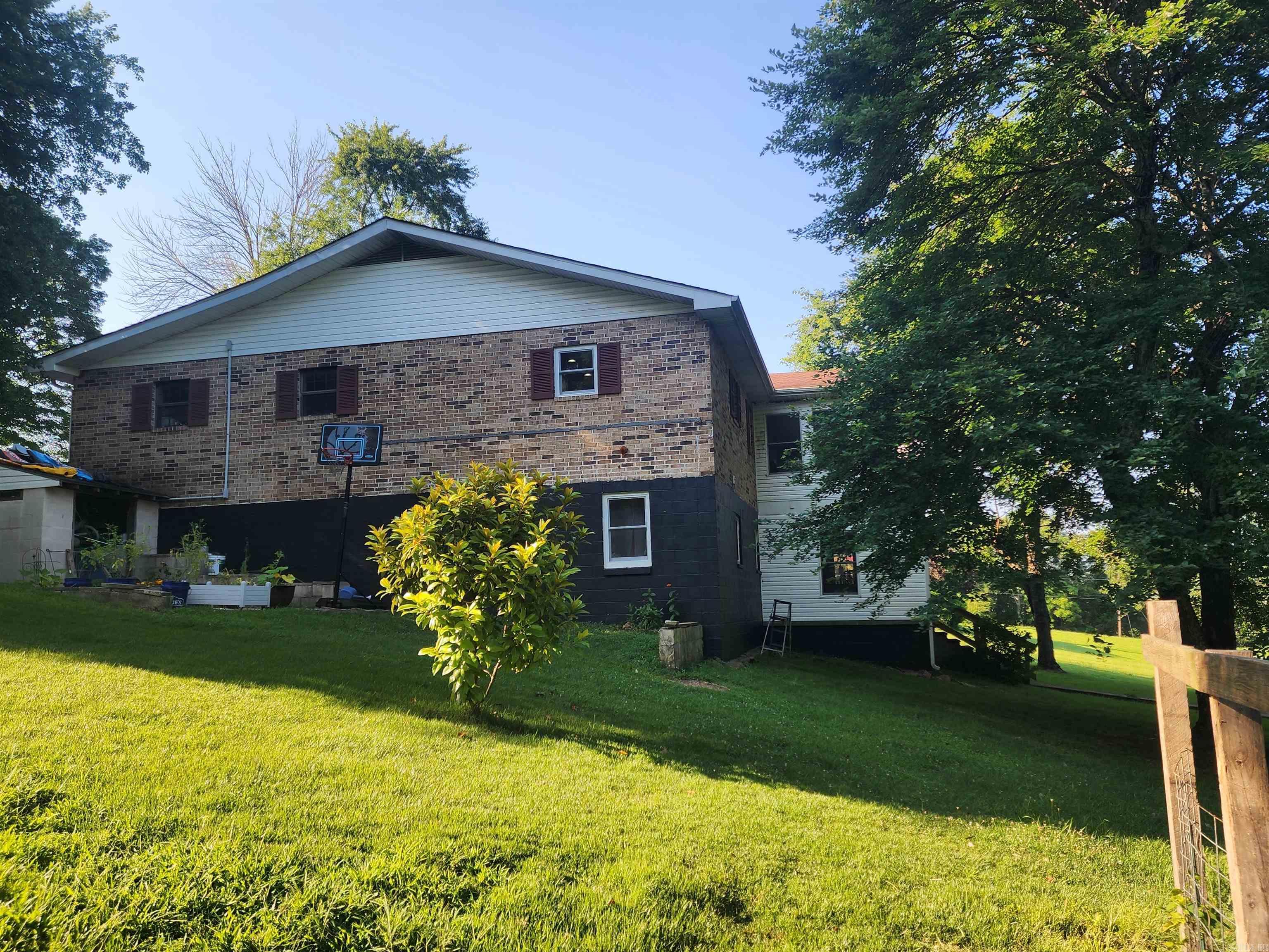 458 Tutt Place Property Photo 14