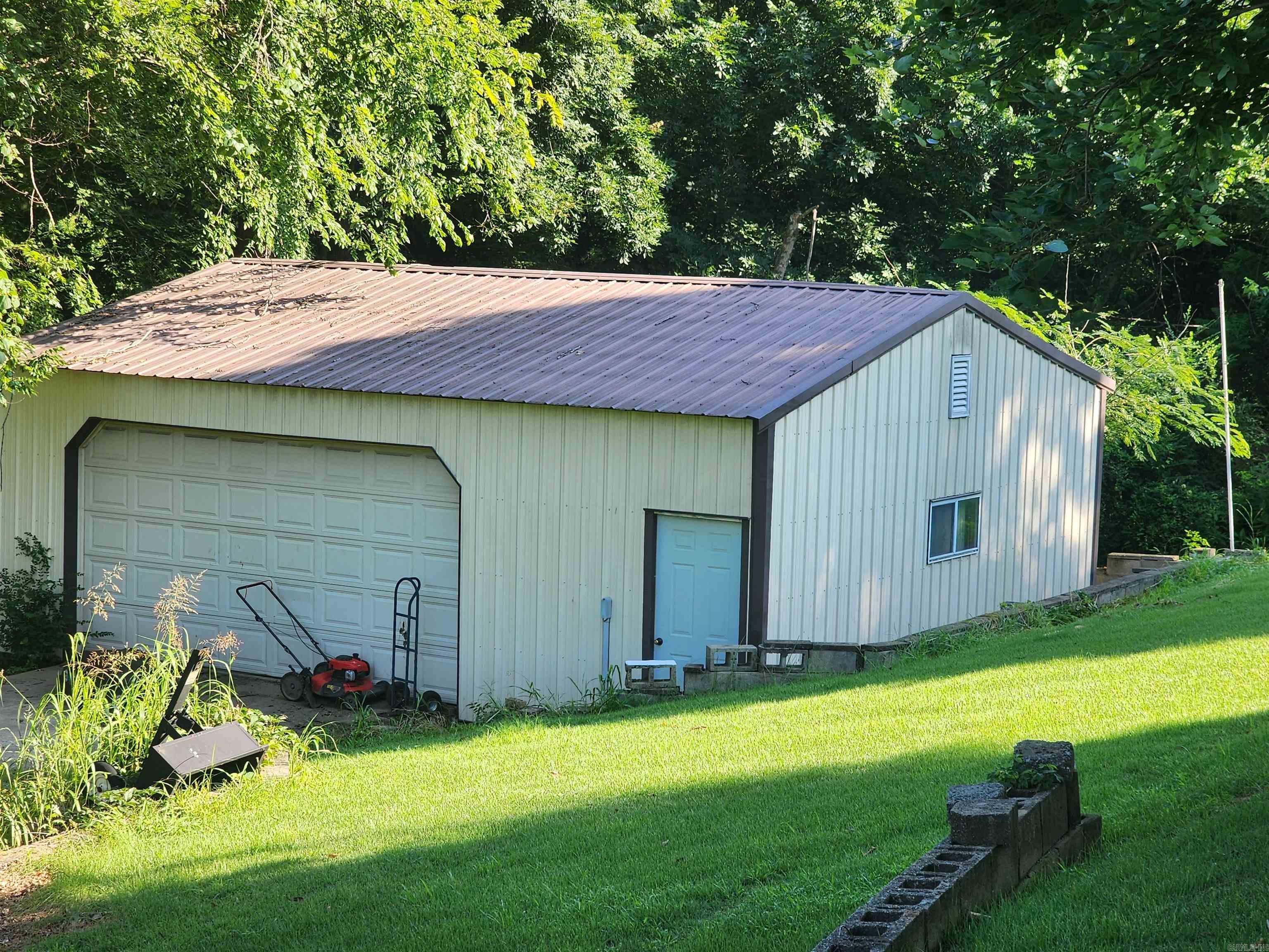 458 Tutt Place Property Photo 17