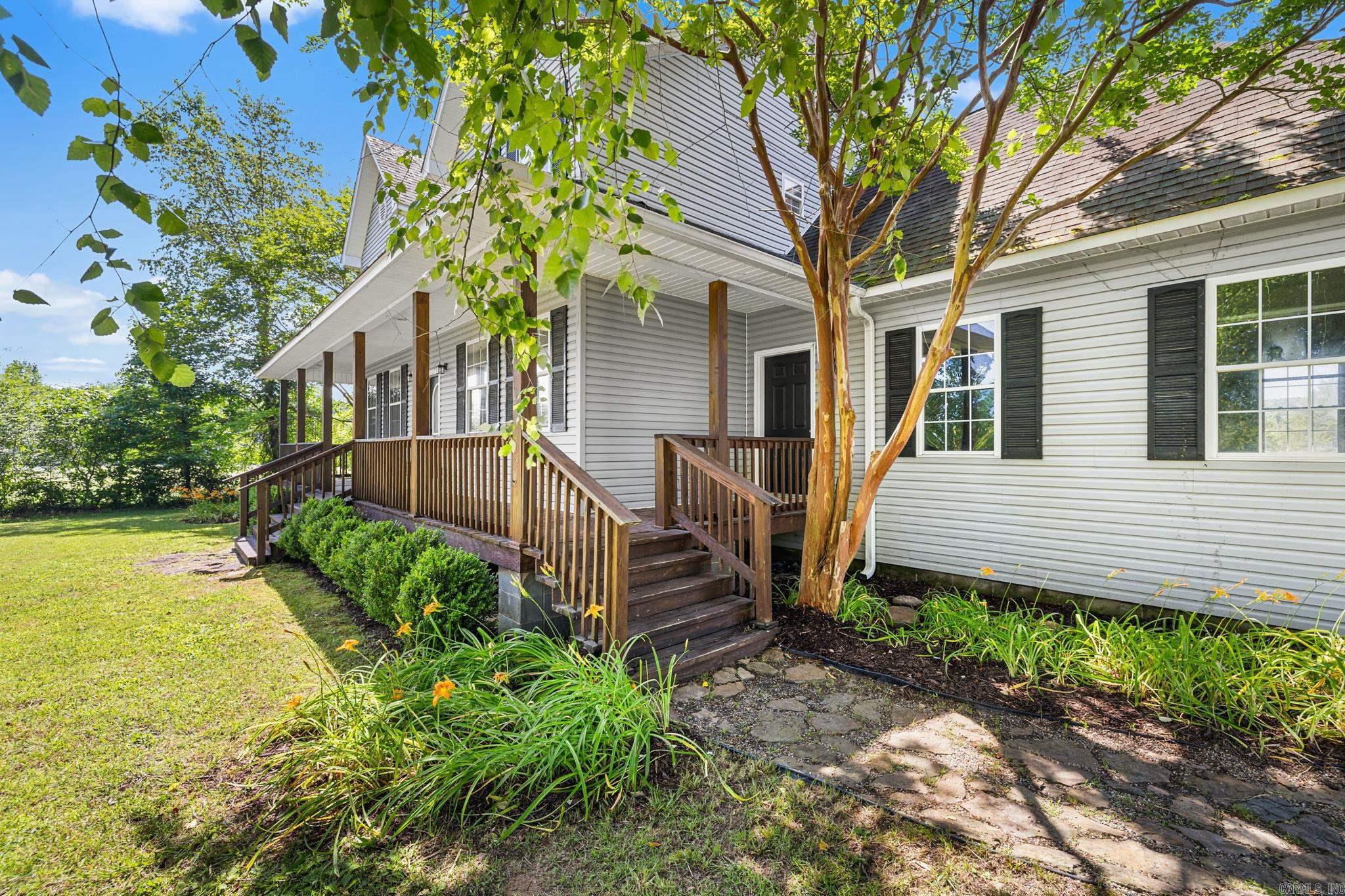 1030 Piney Creek Road E Property Photo 9