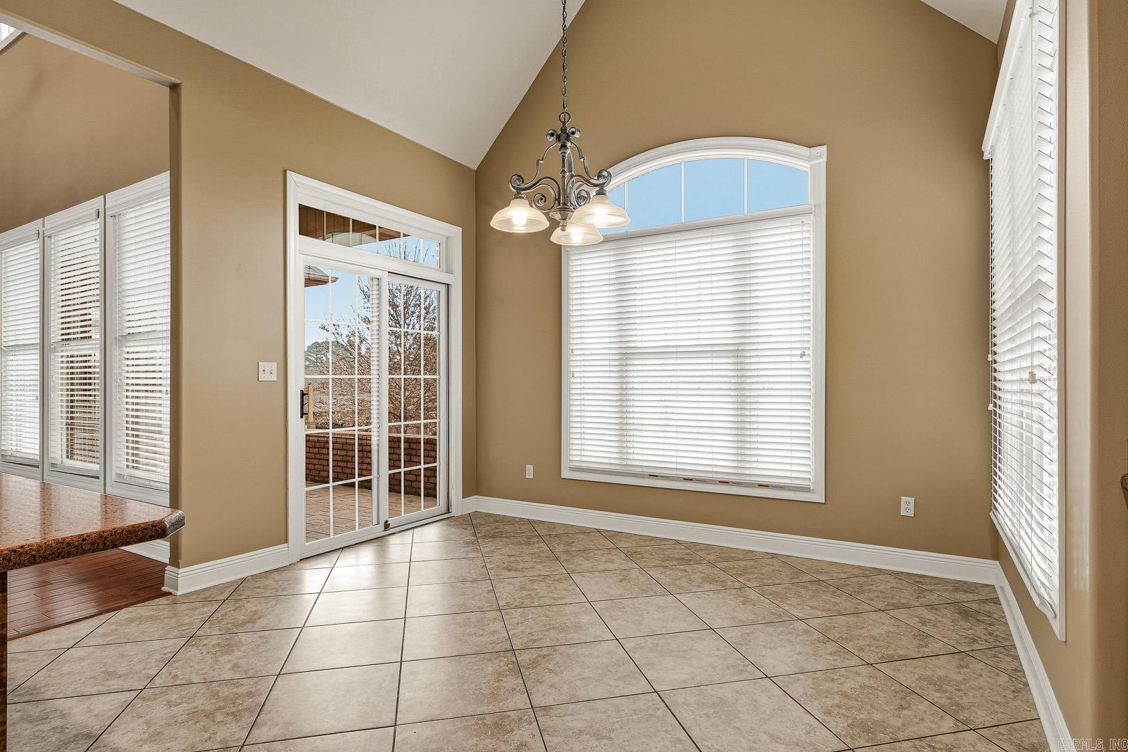 12 Victor Drive Property Photo 20
