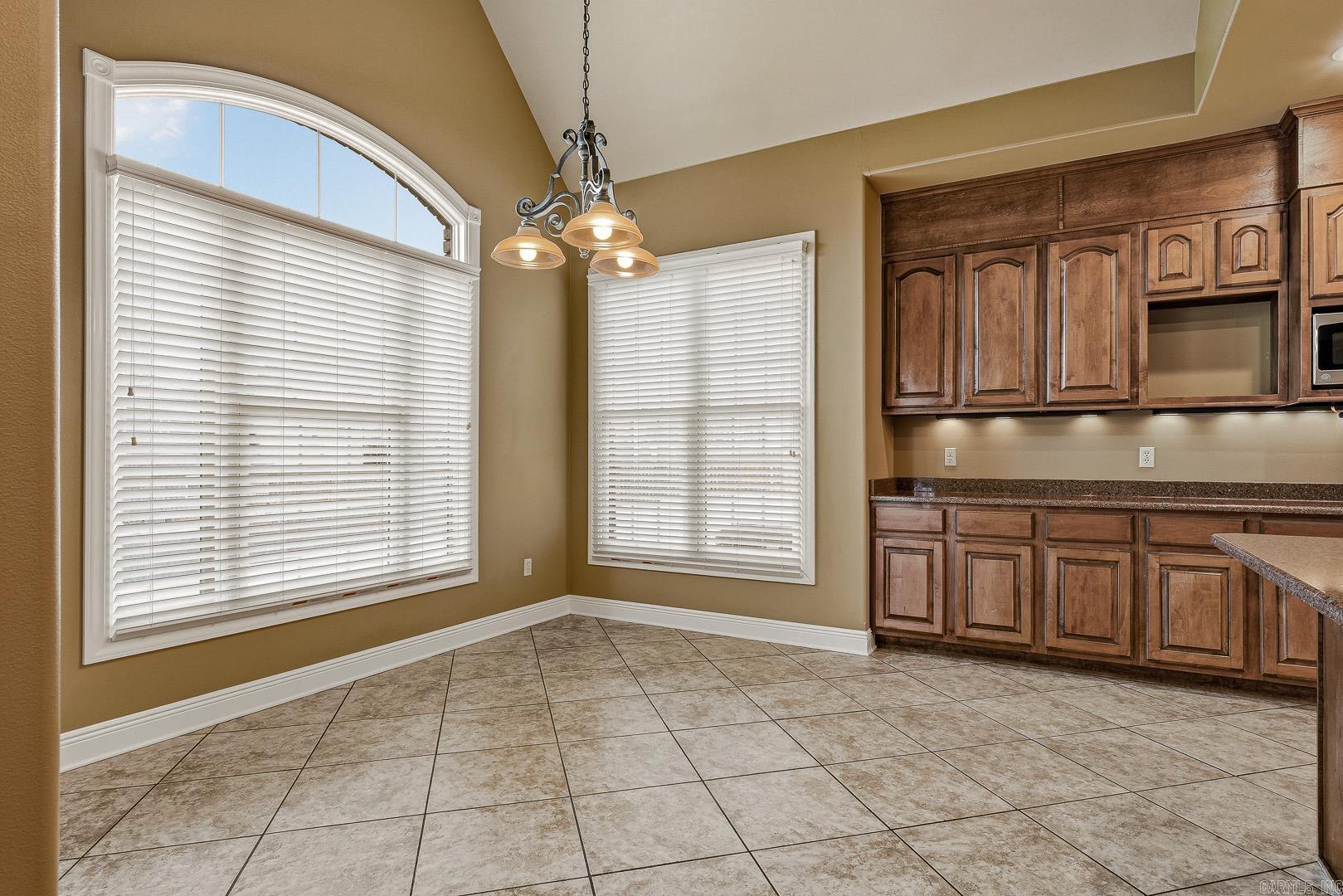 12 Victor Drive Property Photo 21