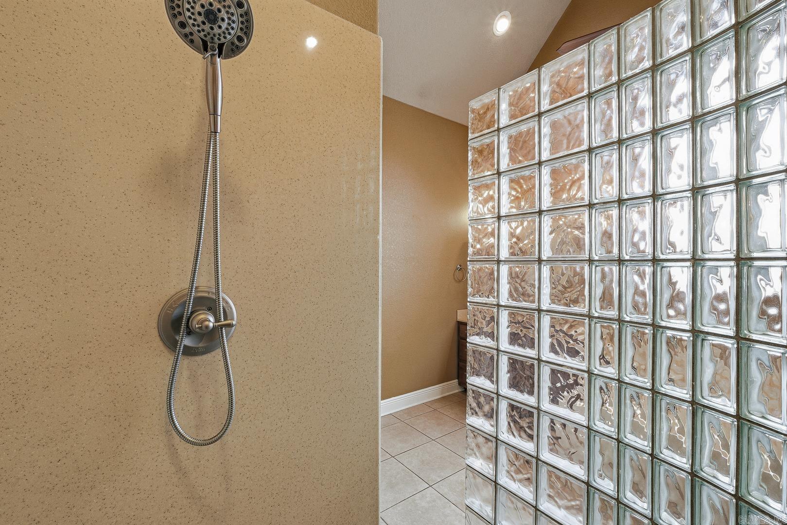 12 Victor Drive Property Photo 29