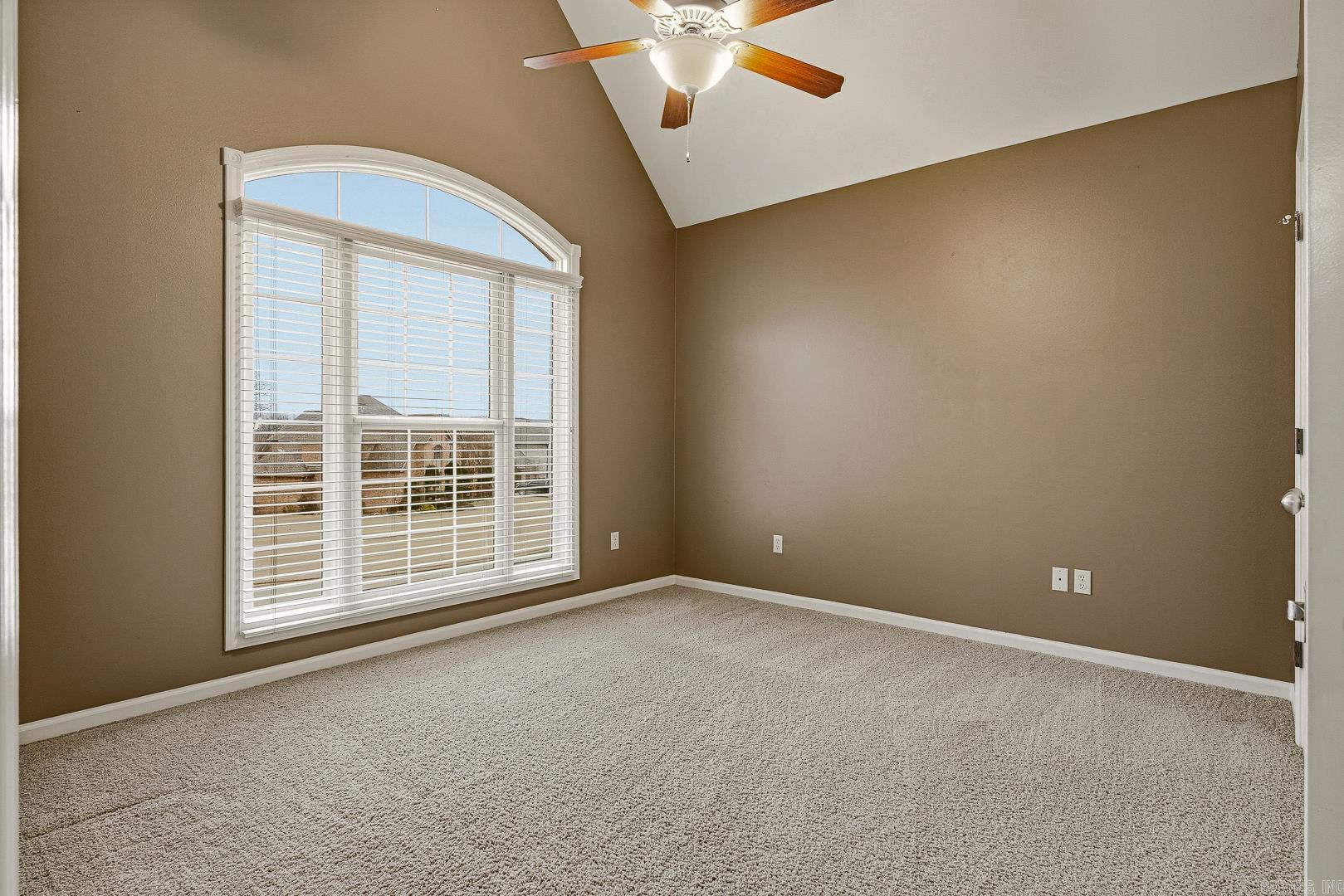 12 Victor Drive Property Photo 43