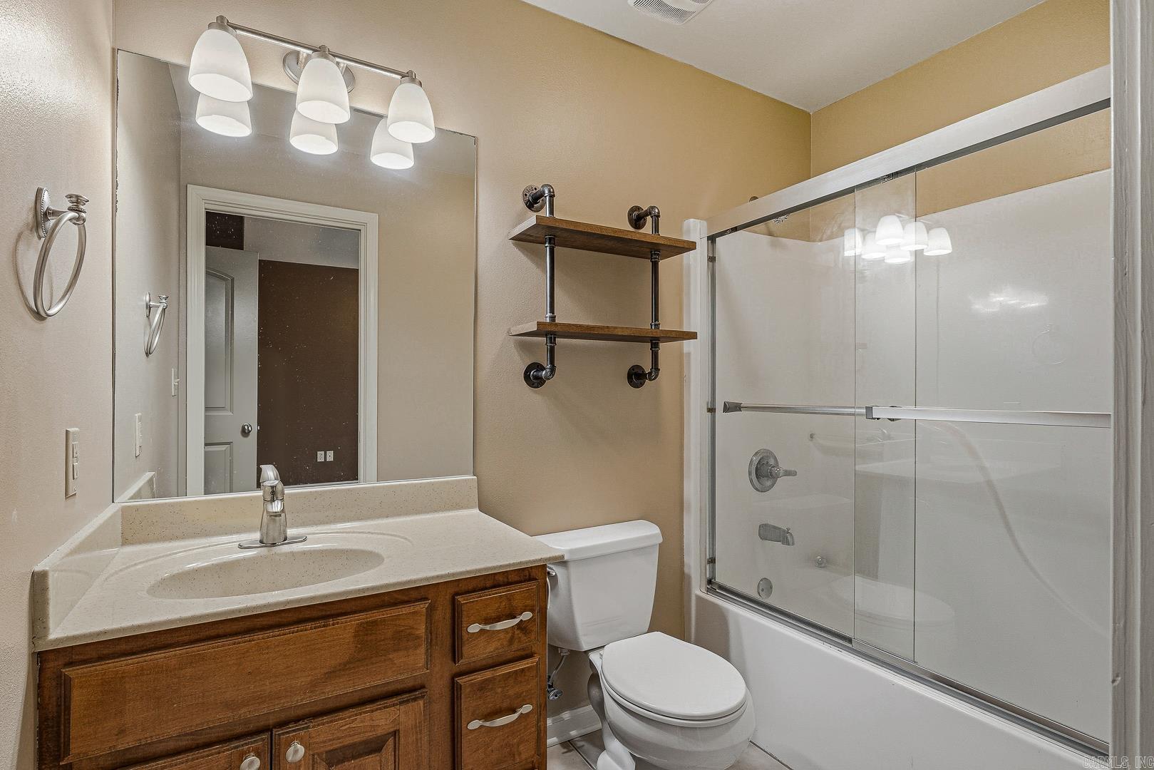 12 Victor Drive Property Photo 45