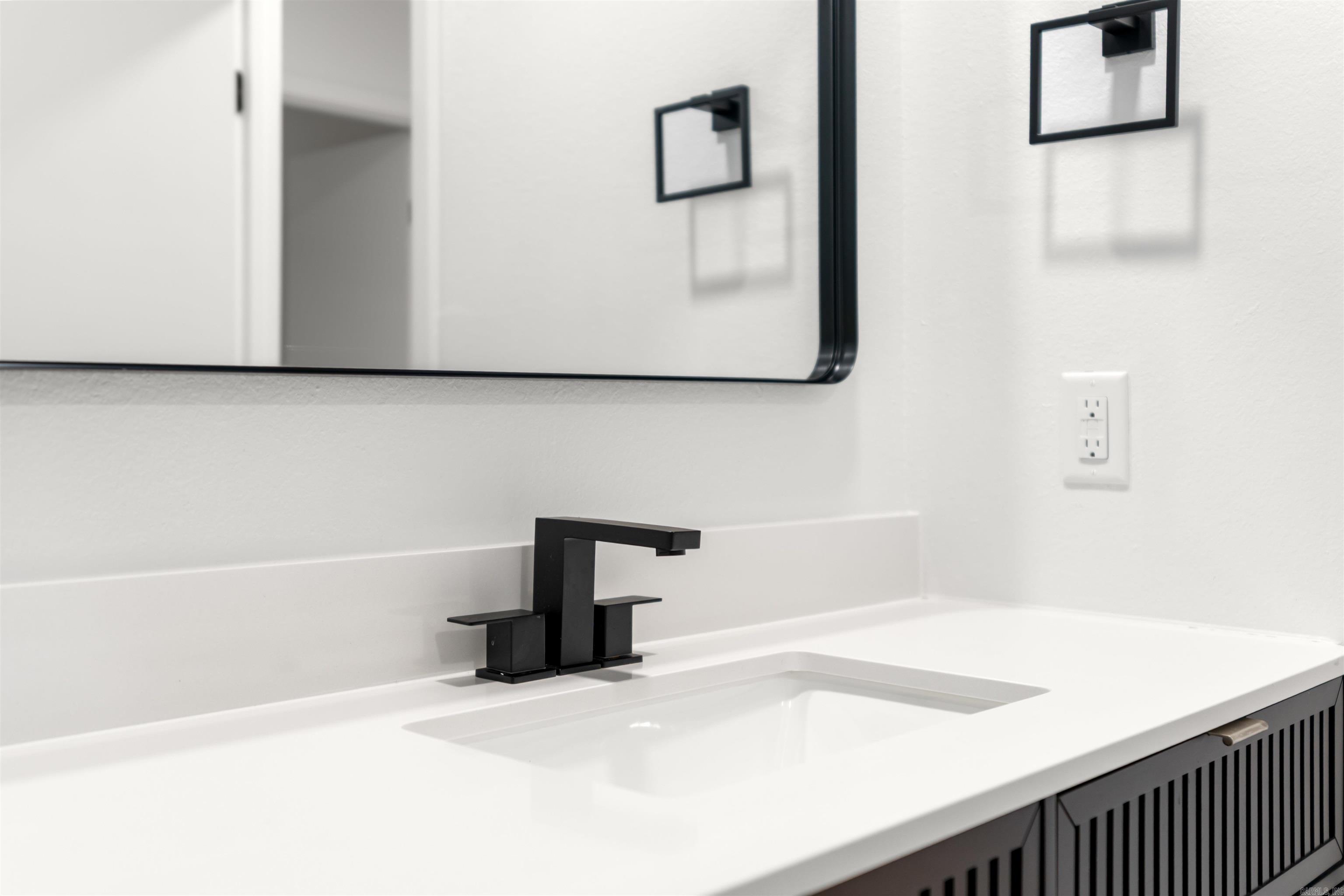 4 Tomino Lane Property Photo 25