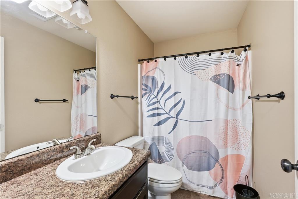 3958 Hemlock Property Photo 29